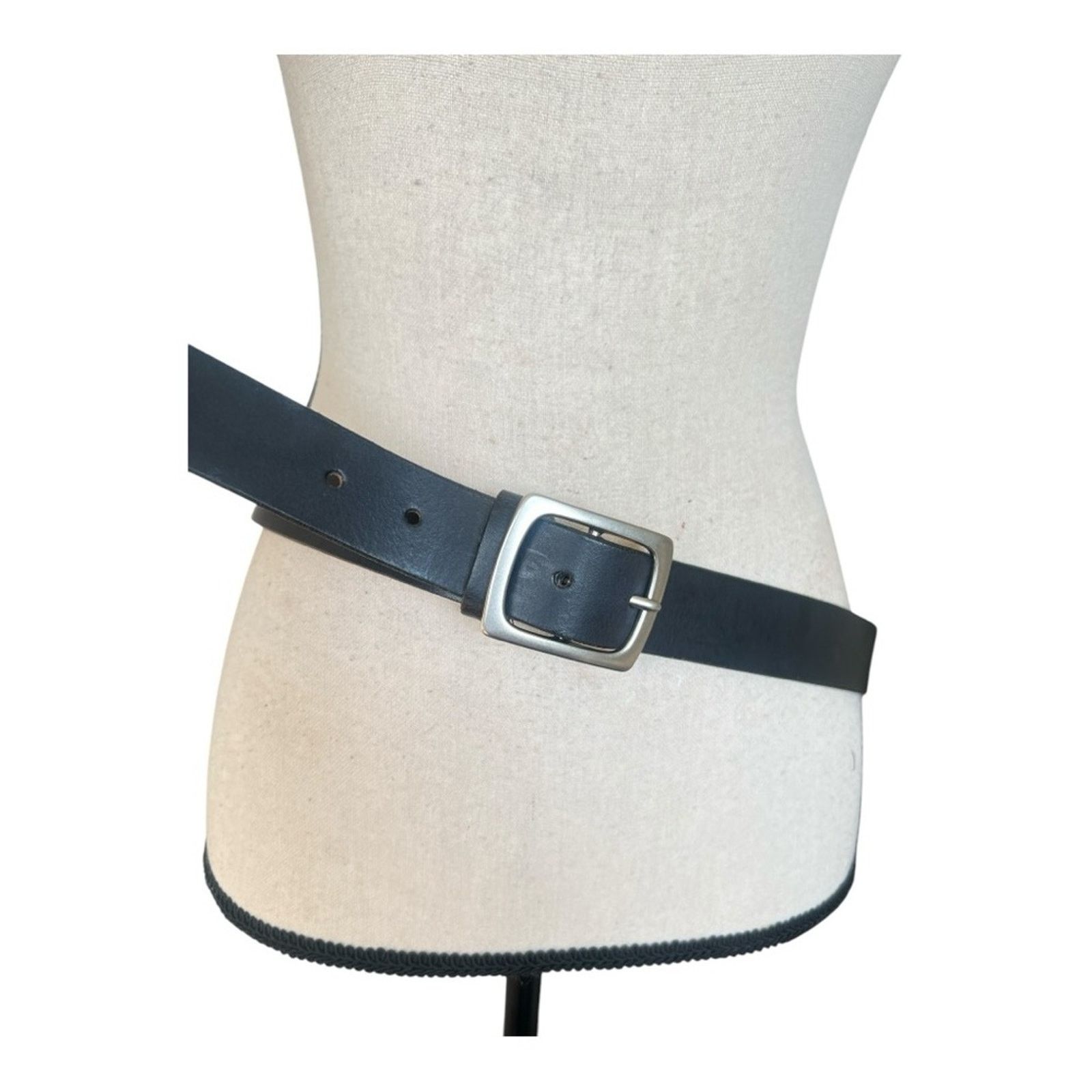 Vintage Classic Black Leather Belt with Silver Square Buckle Size 34 - 5 Thumbnail