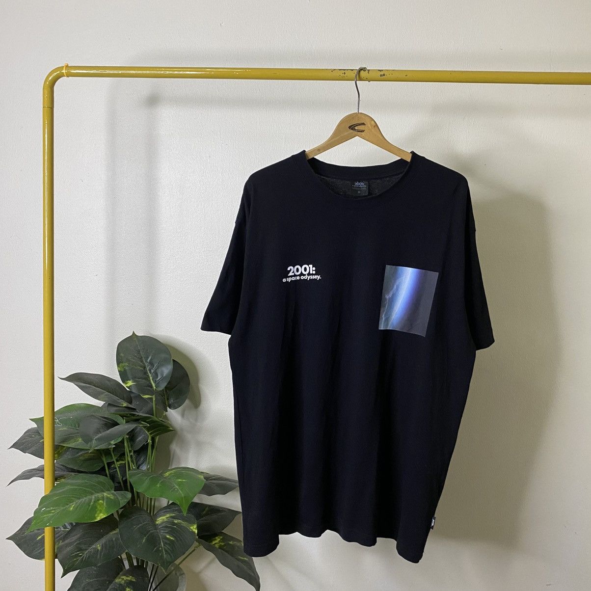 GU 2001: A Space Odyssey Movie x GU Collaboration T Shirt Size US XL / EU 56 / 4 - 1 Thumbnail