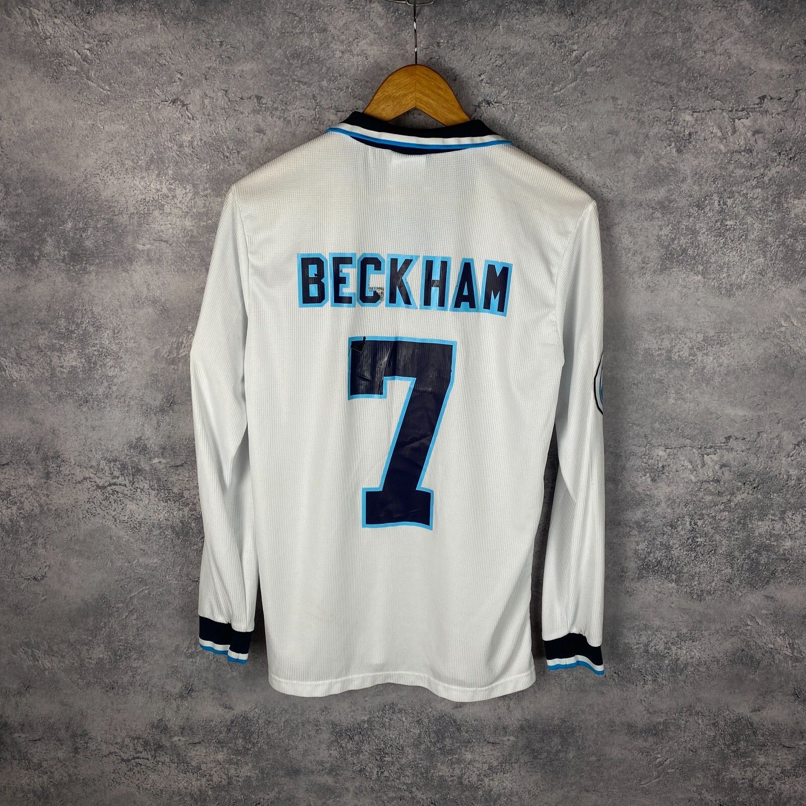 Umbro Umbro England Men's Vintage Soccer Jersey Size S Beckham ` Size US S / EU 44-46 / 1 - 10 Thumbnail