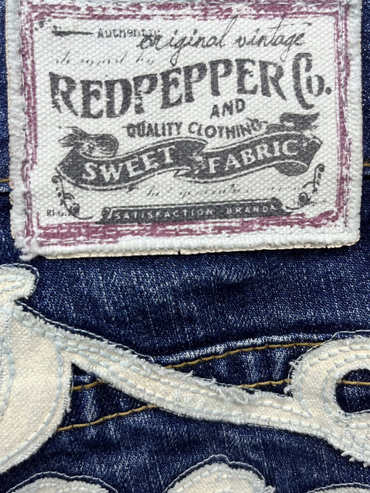 Vintage FYE🔥Vintage RED PEPPER Punk Angel Wings Big Spell-out Jeans Size 31" - 13 Thumbnail