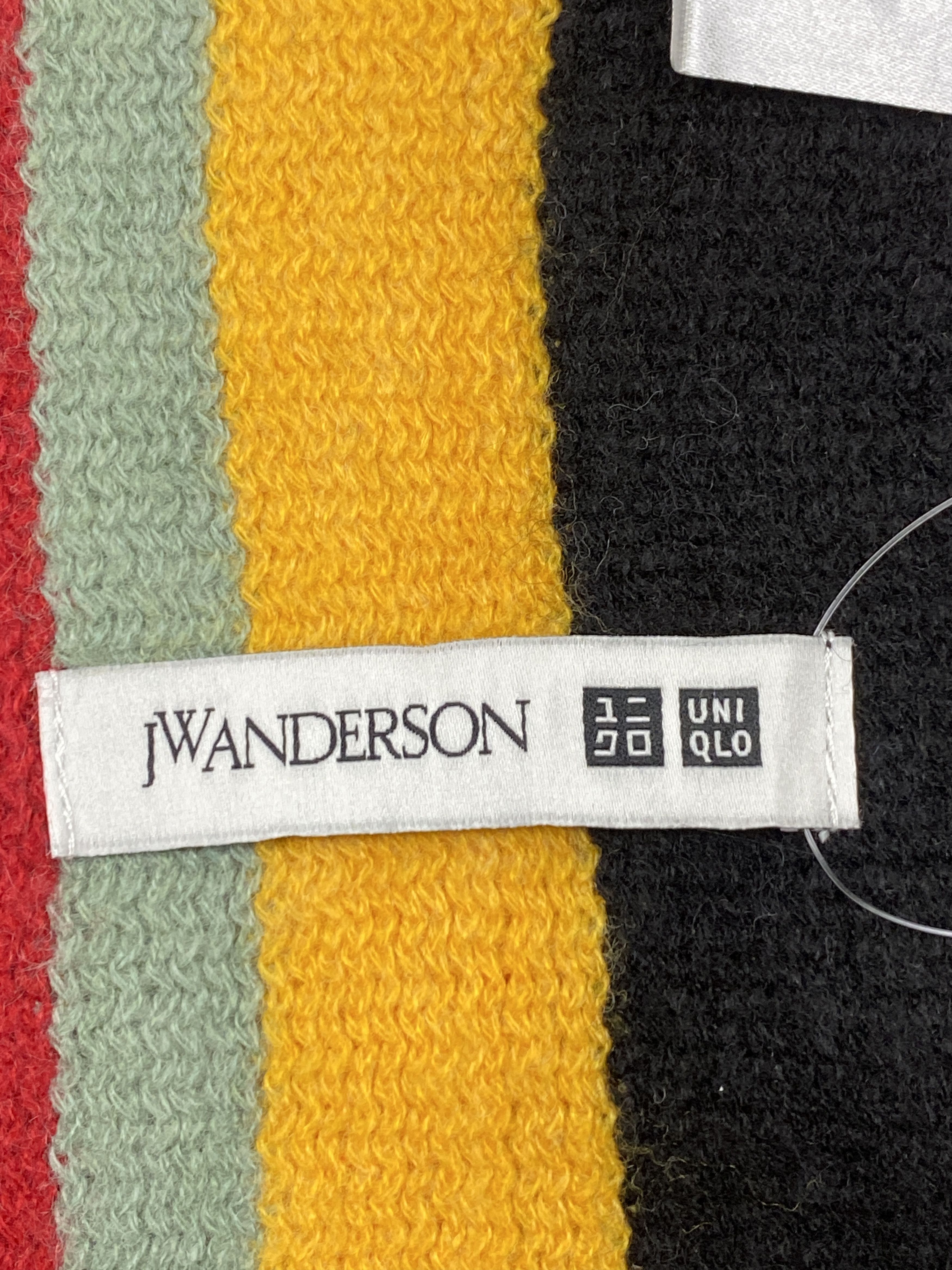 JW Anderson × Uniqlo Uniqlo X J.W.Anderson Scarf / Muffler / Neckwear SC0265 Size ONE SIZE - 8 Thumbnail
