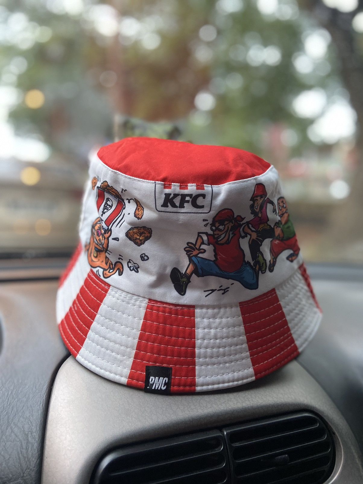Other KFC X UJANG MALAYSIA CARTOONIST SPECIAL EDITION BUCKET HAT Size ONE SIZE - 1 Thumbnail