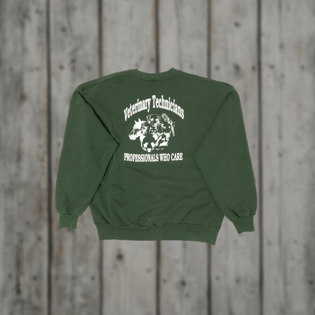 Jerzees VINTAGE Veterinary Technicians "Professionals Who Care" Sweatshirt 1990s Jerzees X-Large Green Mens Women? Size US XL / EU 56 / 4 - 1 Thumbnail