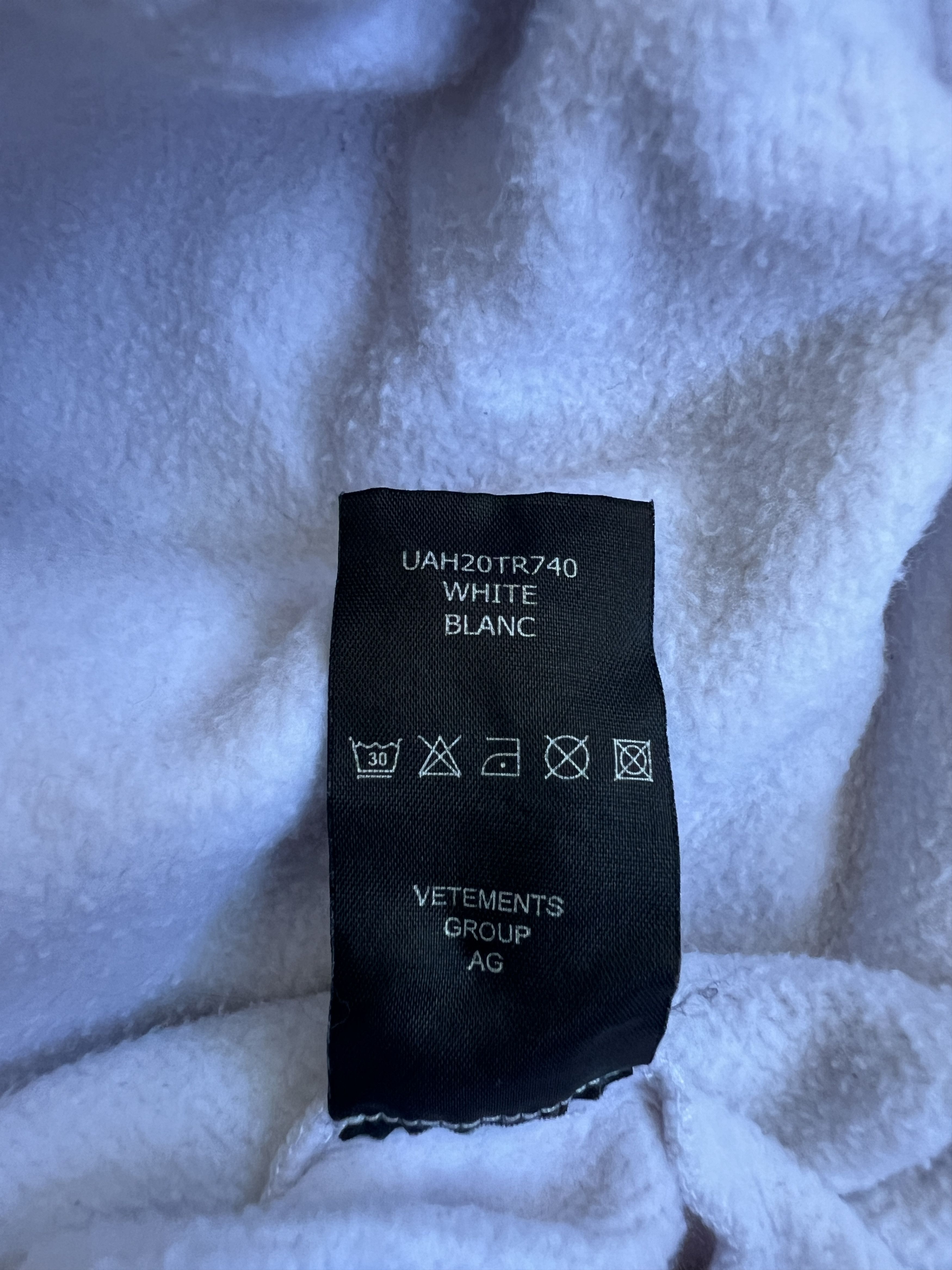 Vetements Vetements Marianas Web White Distressed Hoodie Size Medium Size US L / EU 52-54 / 3 - 8 Thumbnail