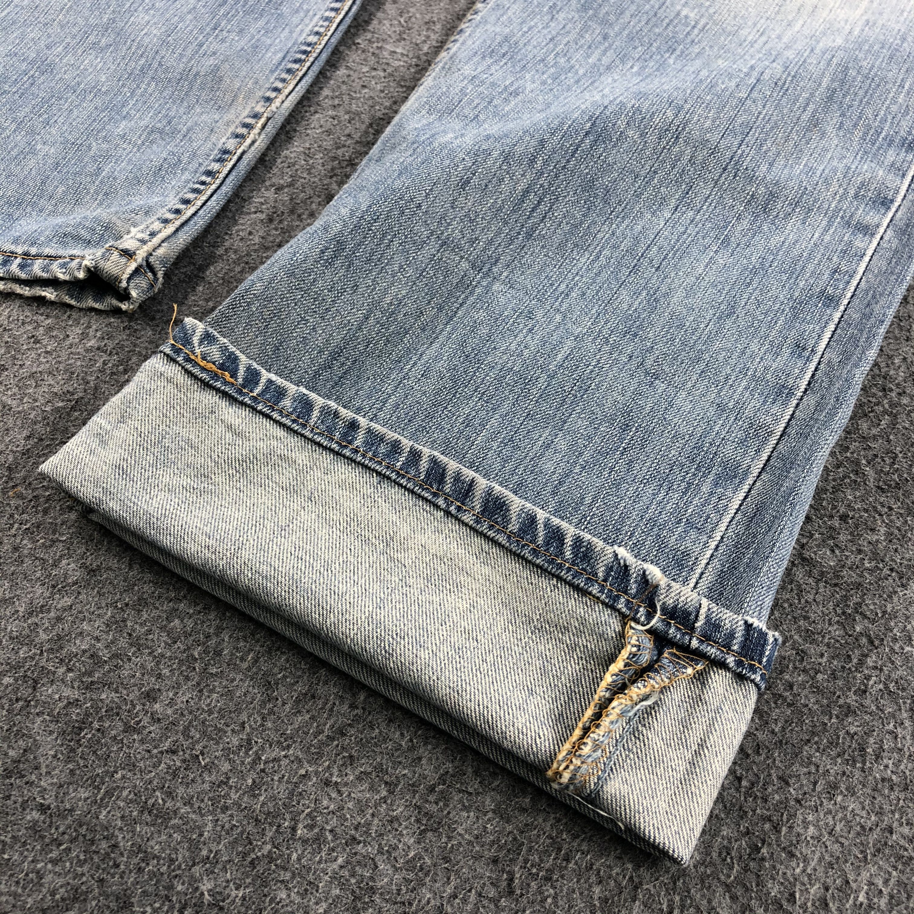 Levi's Vintage Levis 501 Jeans Medium Washed Denim KJ355 Size US 30 / EU 46 - 7 Thumbnail
