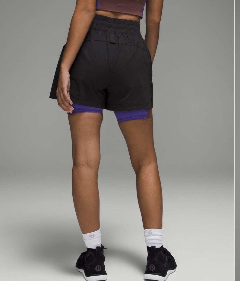Lululemon Lululemon Drop-In Pocket High-Rise Hiking Short 4" Black 6 Size 28" / US 6 / IT 42 - 5 Thumbnail