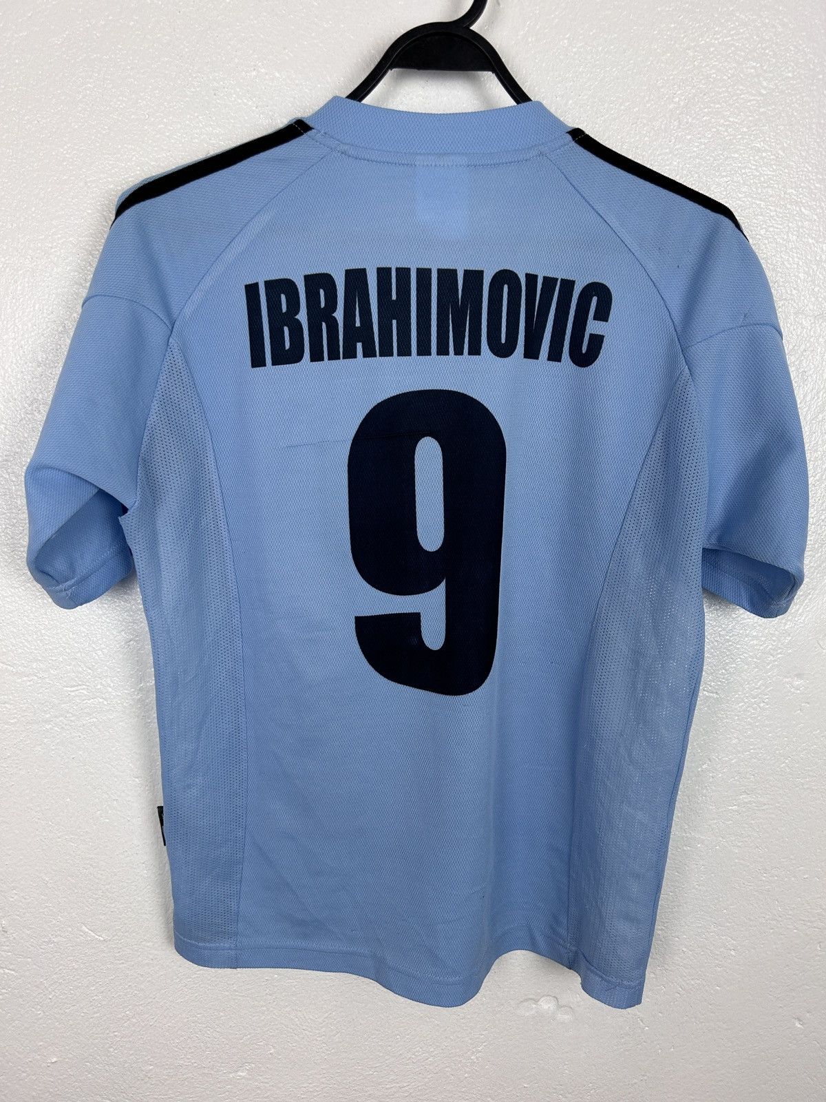 Adidas 00s Vintage Ajax Amsterdam Ibrahimovic #9 Soccer Jersey Size US XS / EU 42 / 0 - 1 Thumbnail