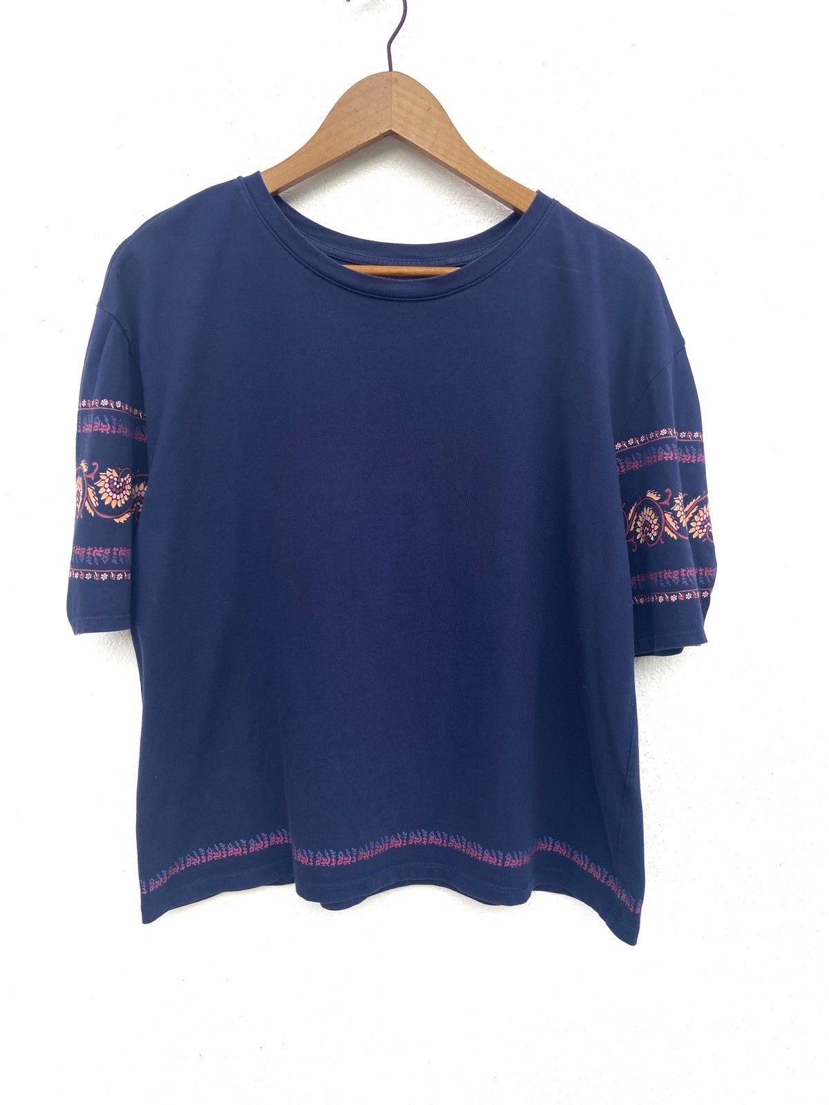 Anna Sui crop top tees