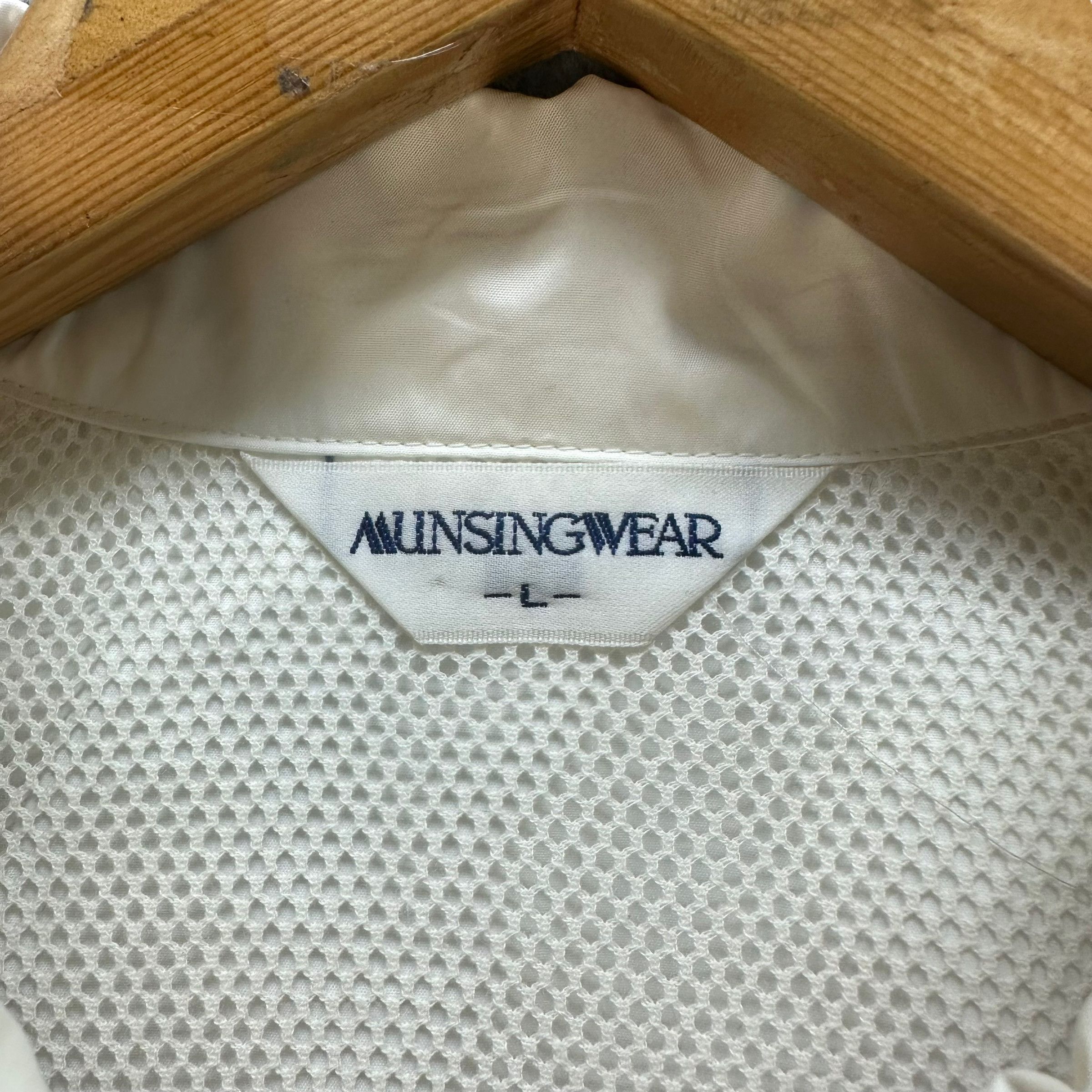 Japanese Brand MUNSINGWEAR BIG LOGO HOODIE JACKET #8241-216 Size US L / EU 52-54 / 3 - 10 Thumbnail