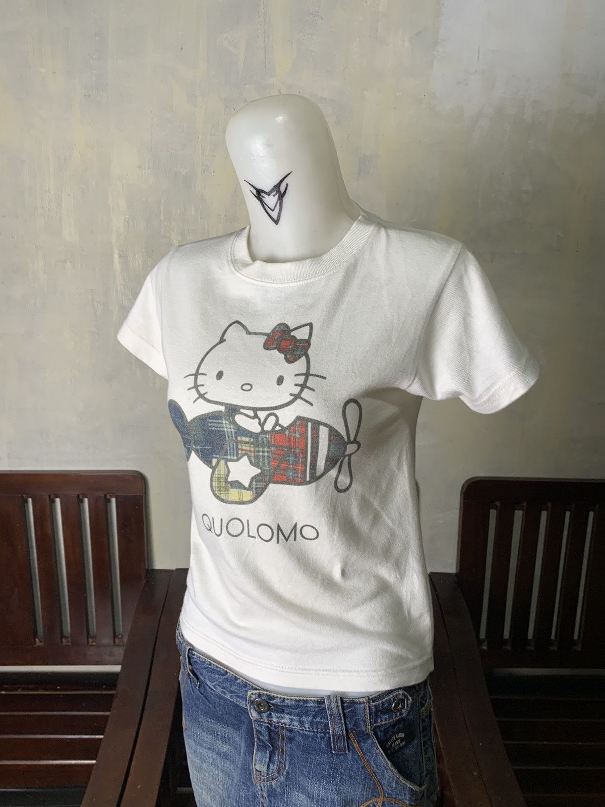 Anime Hello Kitty Sanrio x Quolomi Japan Pop Cute Icon Graphic Top Size S / US 4 / IT 40 - 2 Thumbnail