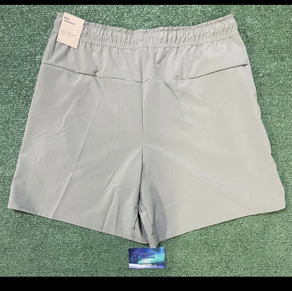 Nike Nike unlimited swoosh shorts Size US 36 / EU 52 - 2 Thumbnail