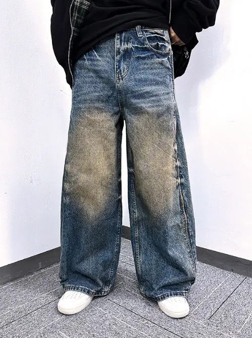 Distressed washed loose wide-leg scimitar jeans