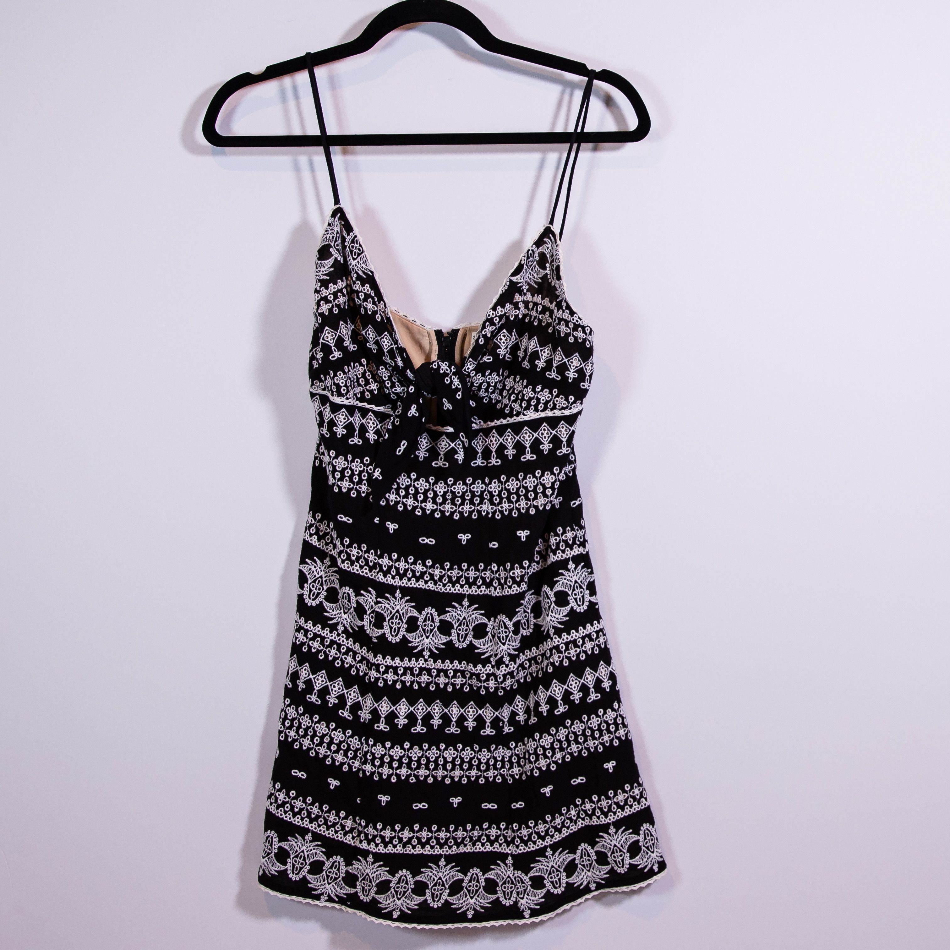 Alice And Olivia Roe Eyelet Lace Embroidered