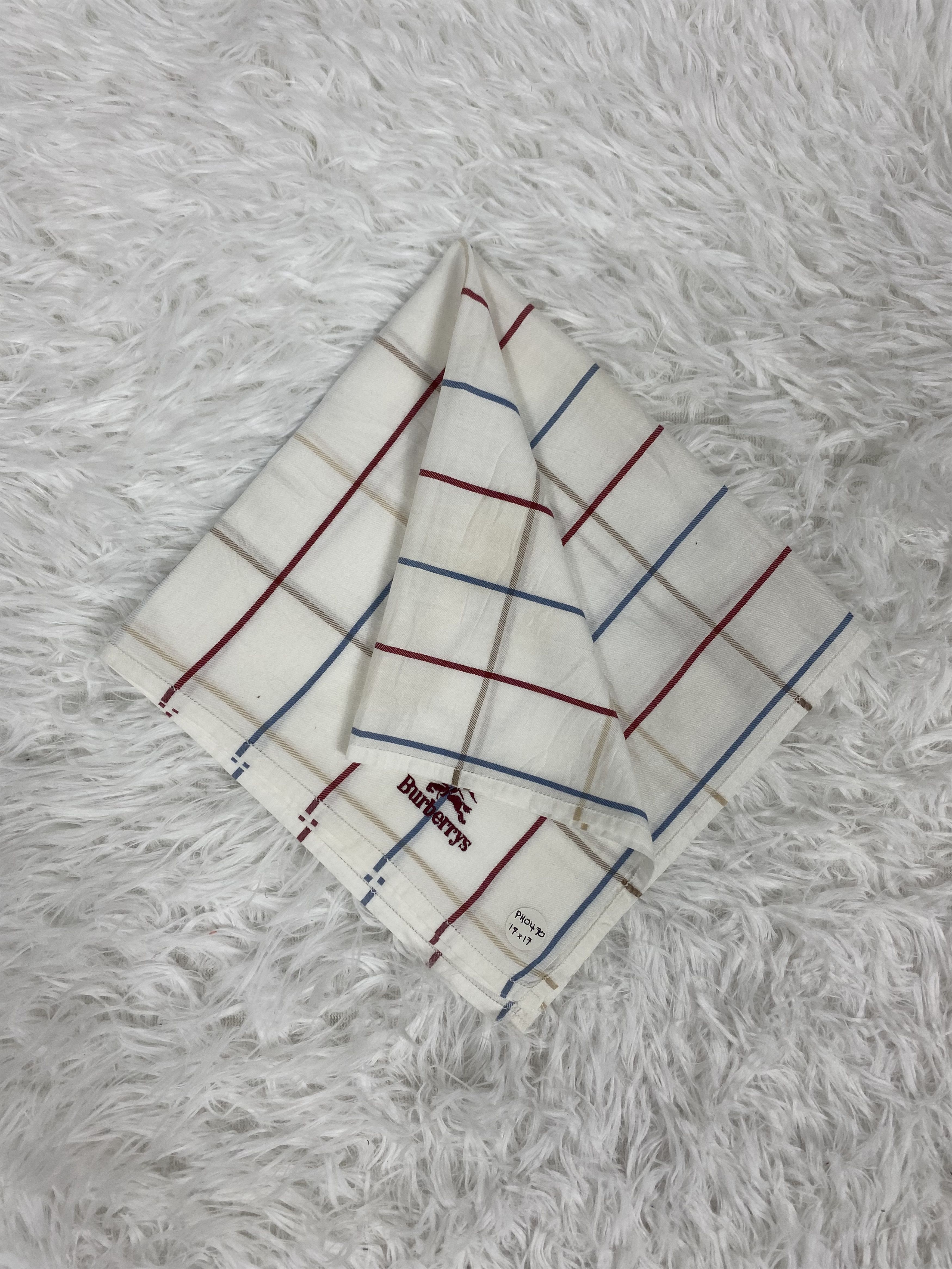 Burberry Vintage Burberry Handkerchief Neckerchief PH0470 Size ONE SIZE - 1 Thumbnail