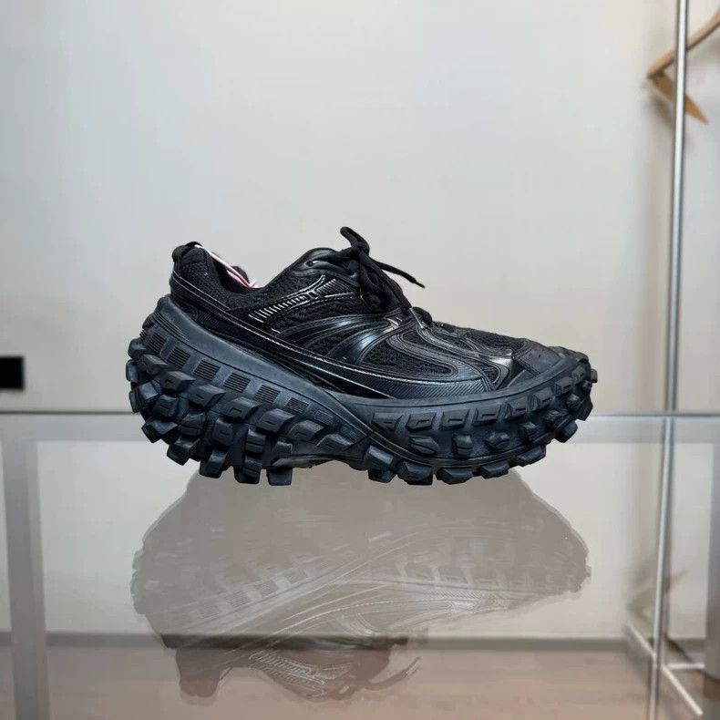 Balenciaga Balenciaga Tire Shoes in Distressed Black-2506 Size US 8 / EU 41 - 4 Thumbnail