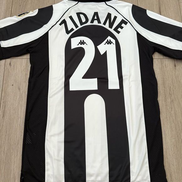 Kappa Zinedine Zidane Juventus 97/98 Home Retro Black Soccer Jerse Size US XL / EU 56 / 4 - 7 Thumbnail