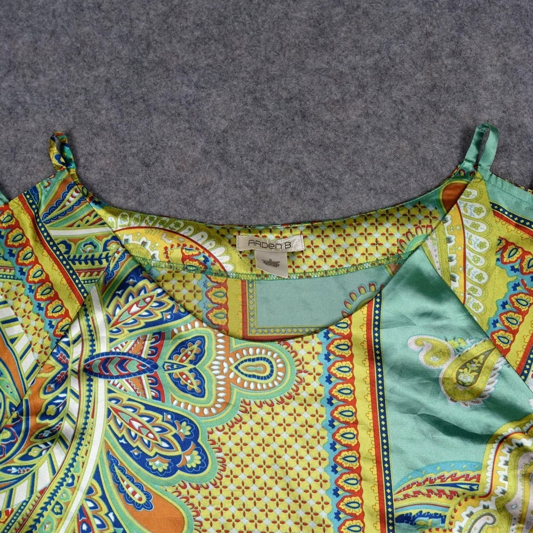 Vintage Arden B Shirt Womens S Green Paisley Print Satin Boho Tunic Top Vintage Y2K Dressy Blouse Womens Size S / US 4 / IT 40 - 2 Thumbnail