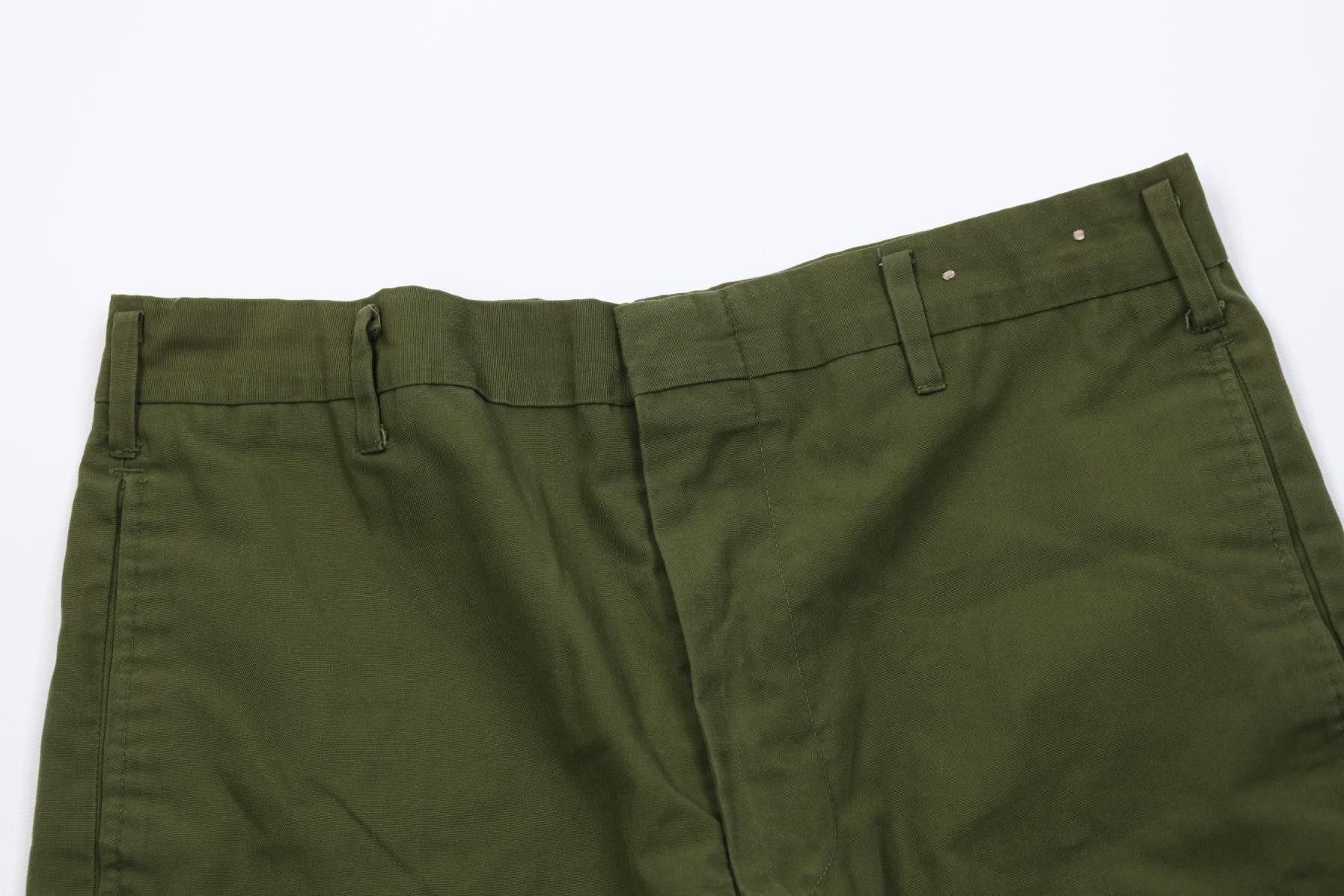 Vintage Vintage 60s 70s Streetwear Above Knee Chino Shorts Green Size US 30 / EU 46 - 2 Thumbnail