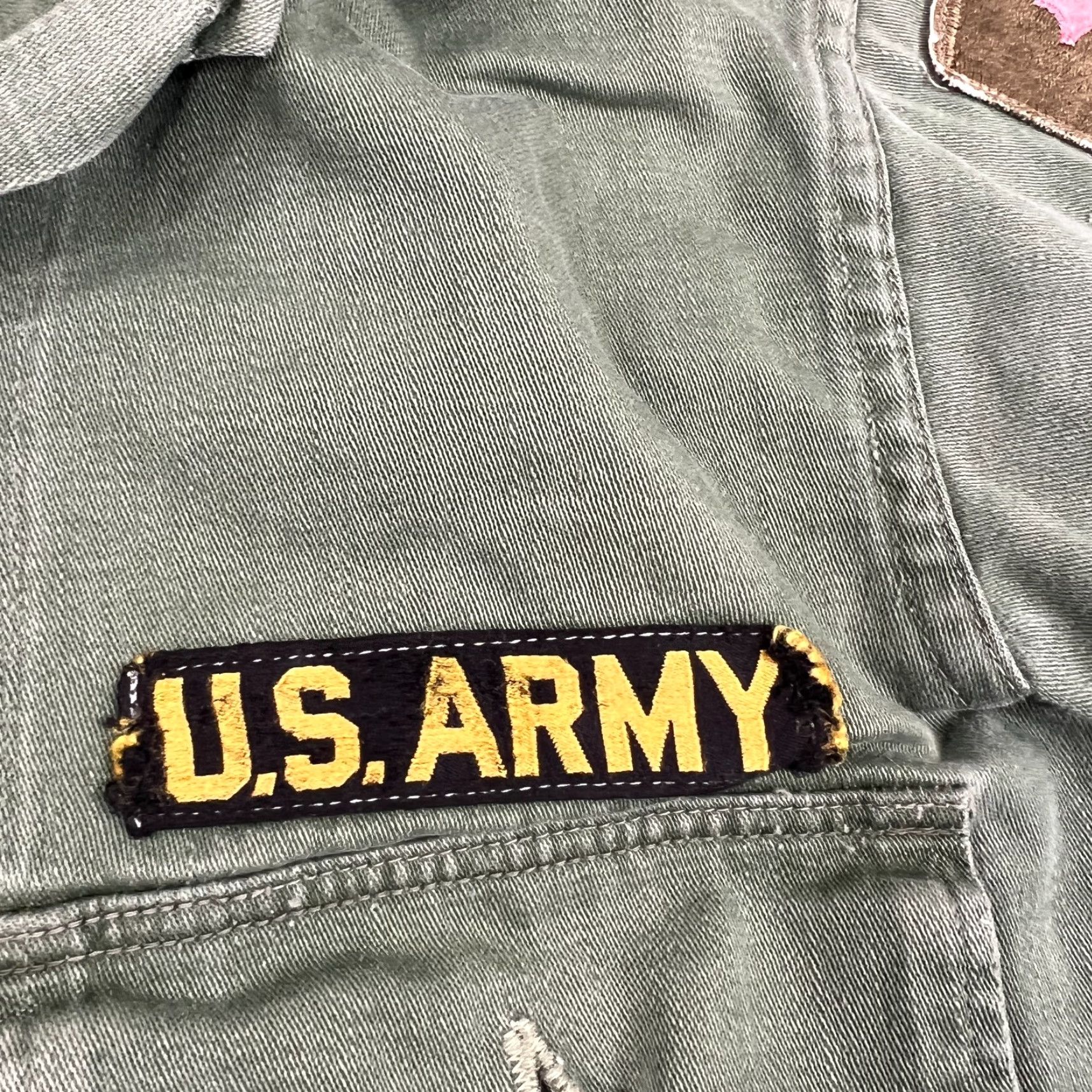 Vintage VINTAGE US Army Jacket Shirt Small Green 40s 50s 60s Navy Button-Up Twill Cotton Long Sleeve Embroidered Distressed Fade Size US S / EU 44-46 / 1 - 5 Thumbnail