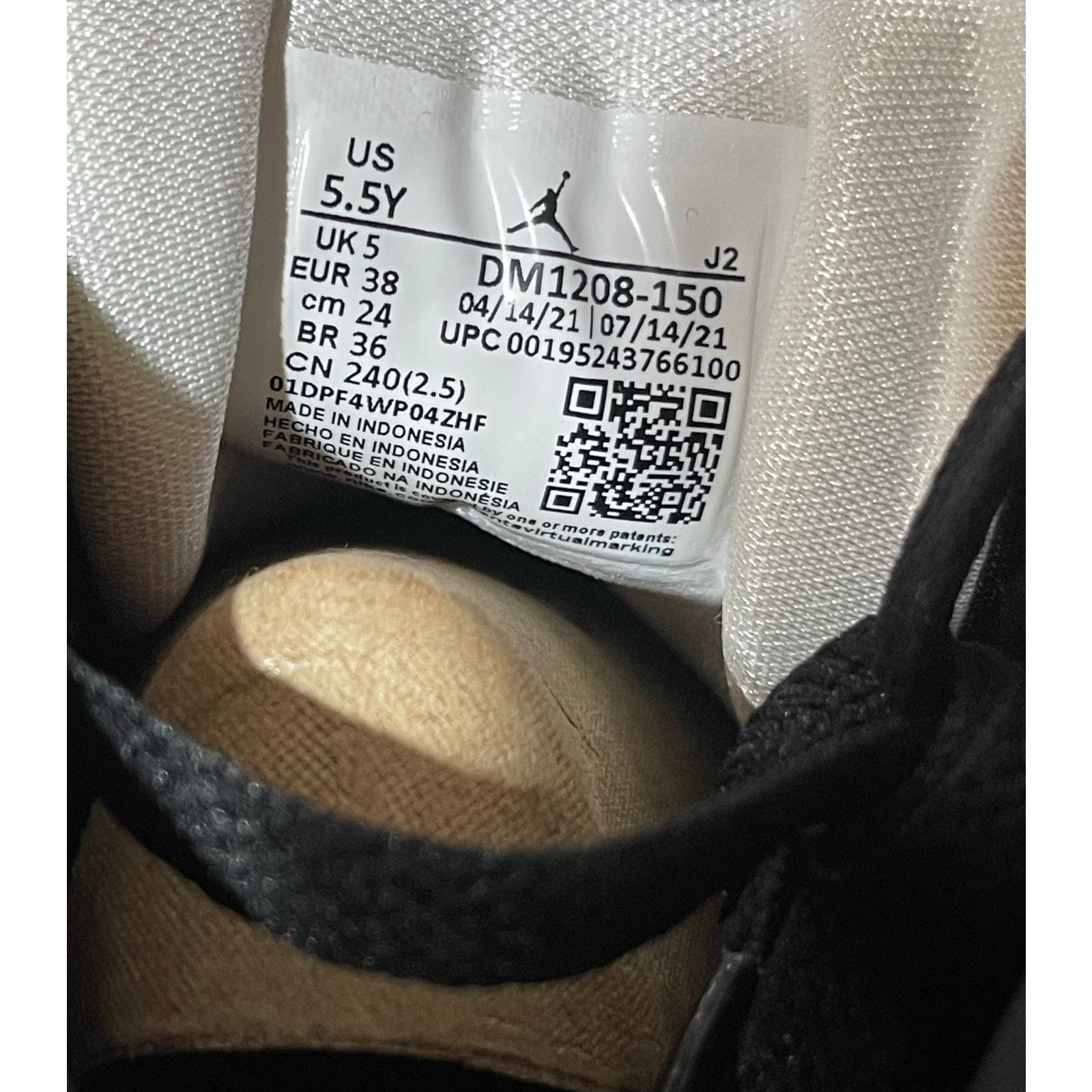 Jordan Brand GS Air Jordan 1 Mid SE "Ugly Sweater", 5.5Y [new] DM1208-150 Size US 5.5 / EU 38 - 13 Thumbnail