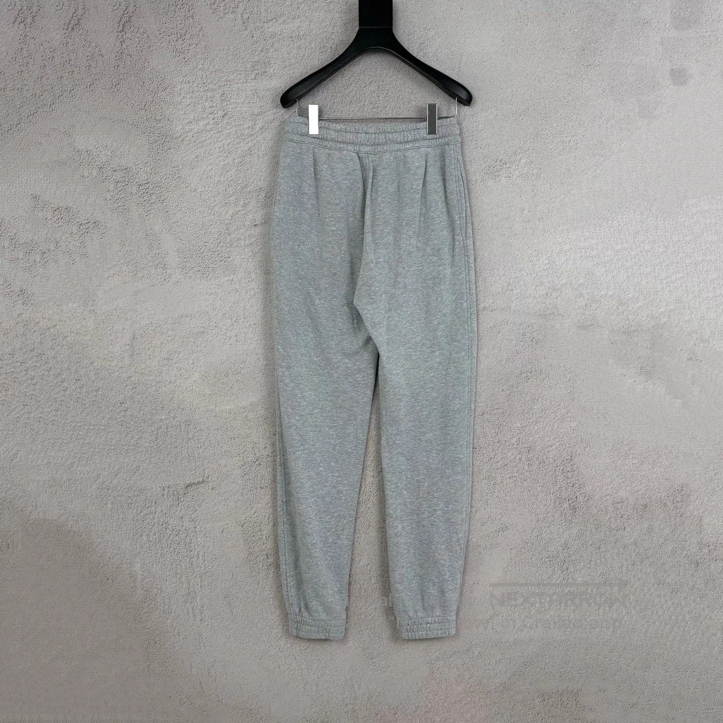 Burberry Burberry size s Felt Embroidered Logo Casual Gray Sweatpant Size US 30 / EU 46 - 2 Thumbnail