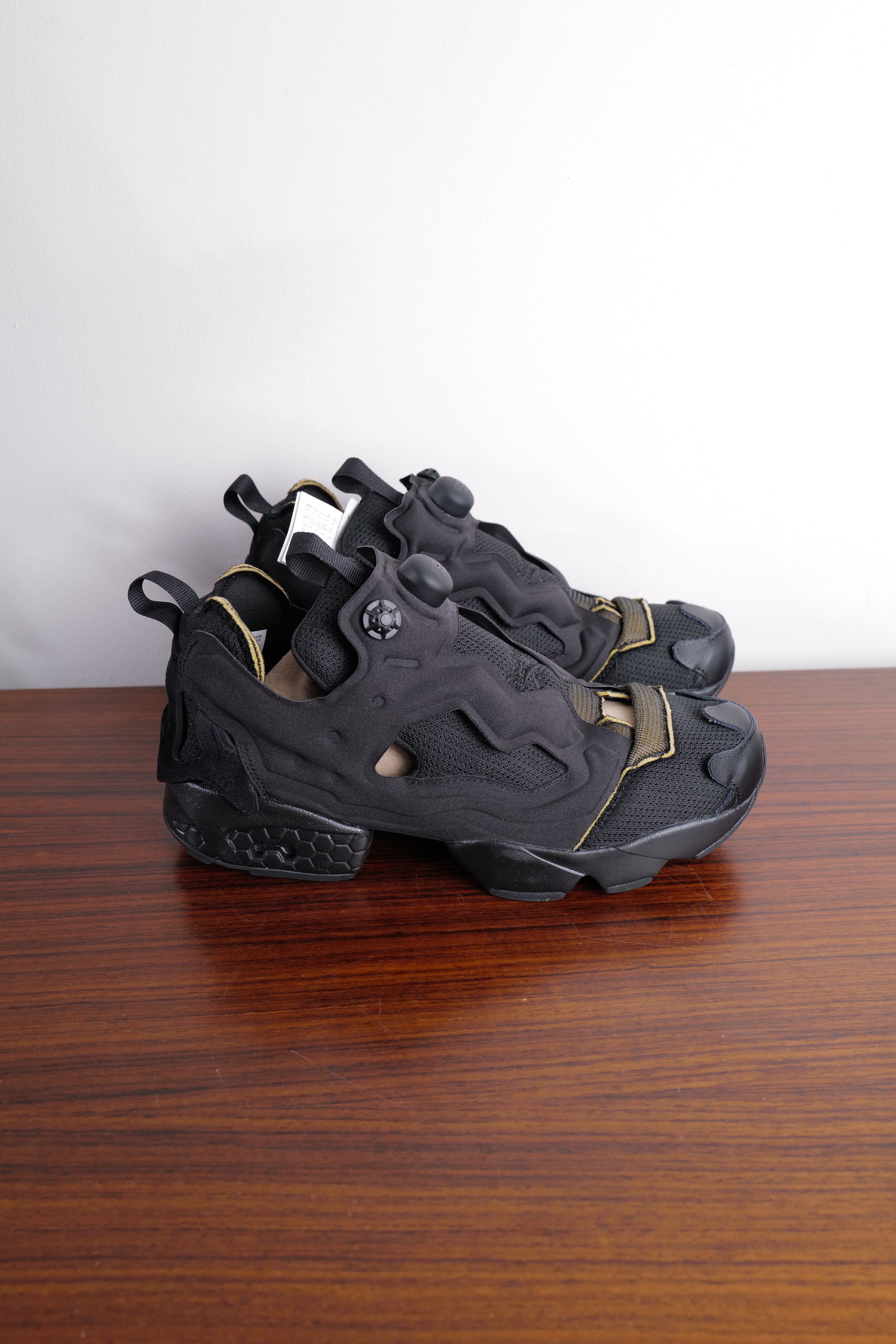 Maison Margiela × Reebok INSTA PUMP Size US 9.5 / EU 42-43 - 13 Thumbnail
