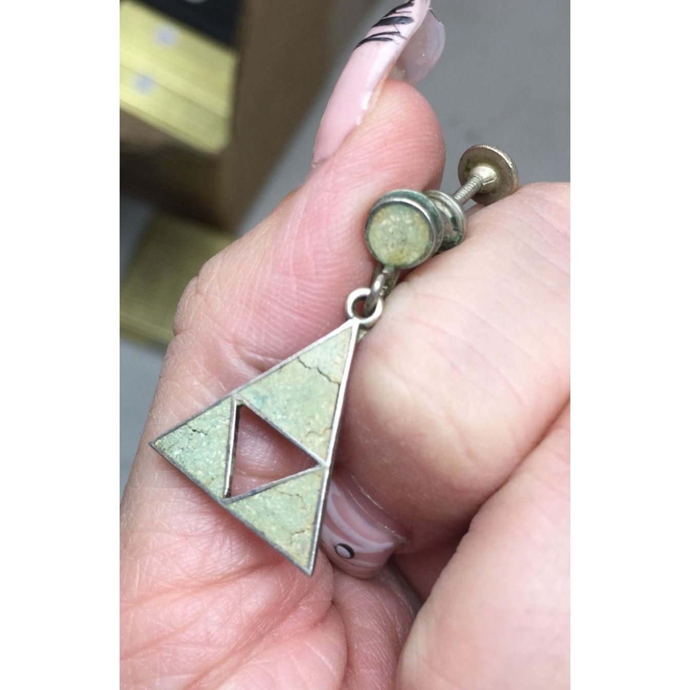 Other Women's Vintage Triangle Shaped Screw Back Dangle Earrings Size ONE SIZE - 3 Thumbnail