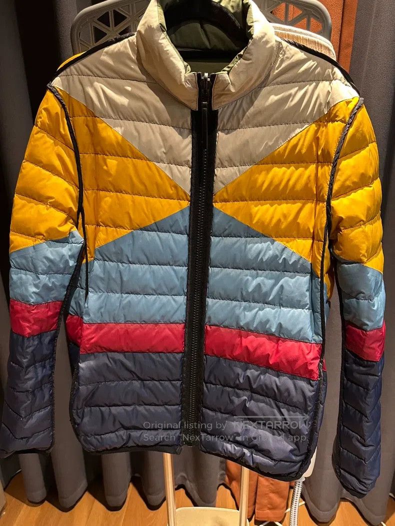 Valentino Valentino Wear a down jacket on both sides Size US M / EU 48-50 / 2 - 3 Thumbnail