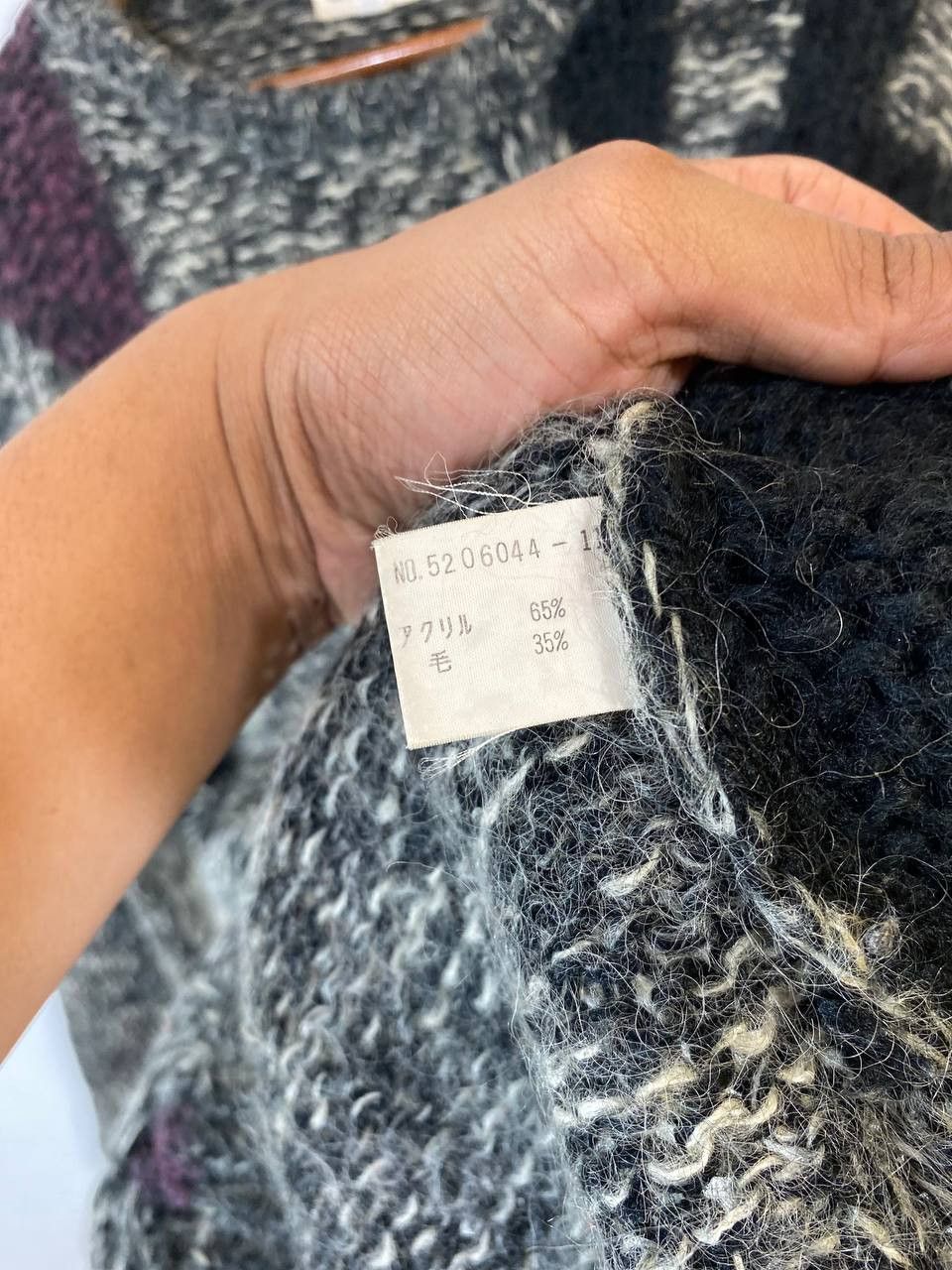 Japanese Brand vintage japanese brand hand knitting knitwear nice design Size US L / EU 52-54 / 3 - 5 Thumbnail