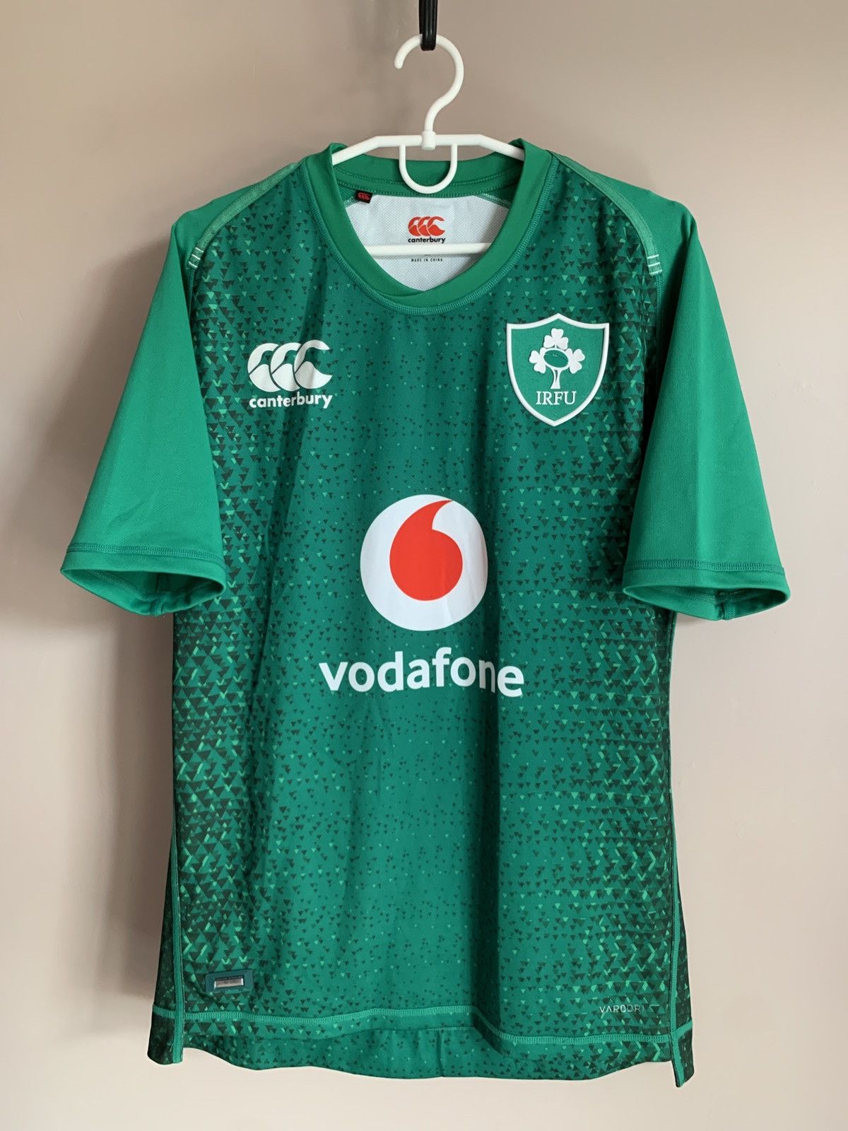Canterbury of New Zealand Ireland Home Rugby Union Shirt Canterbury Jersey Size M Size US M / EU 48-50 / 2 - 1 Thumbnail