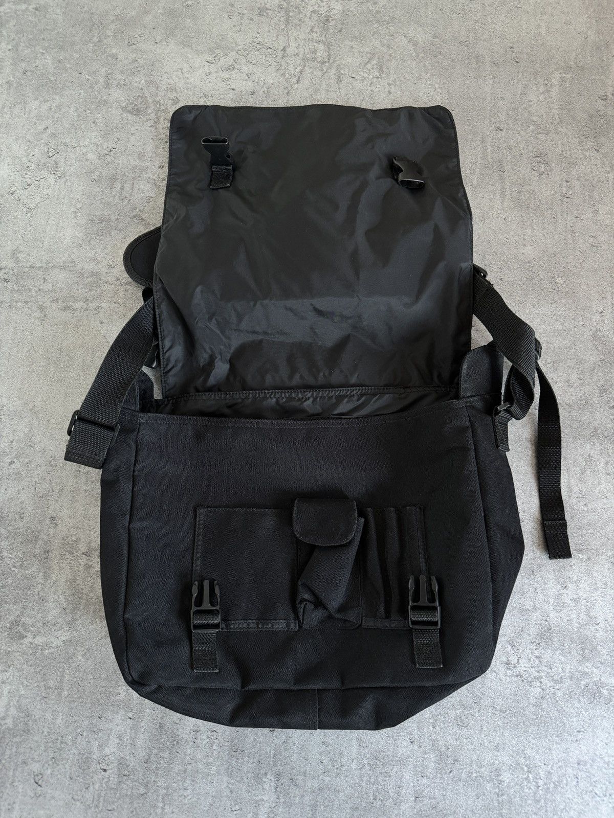 Nike × Vintage Nike Black Swoosh Logo 90s vintage bag Y2K opium Size ONE SIZE - 4 Thumbnail