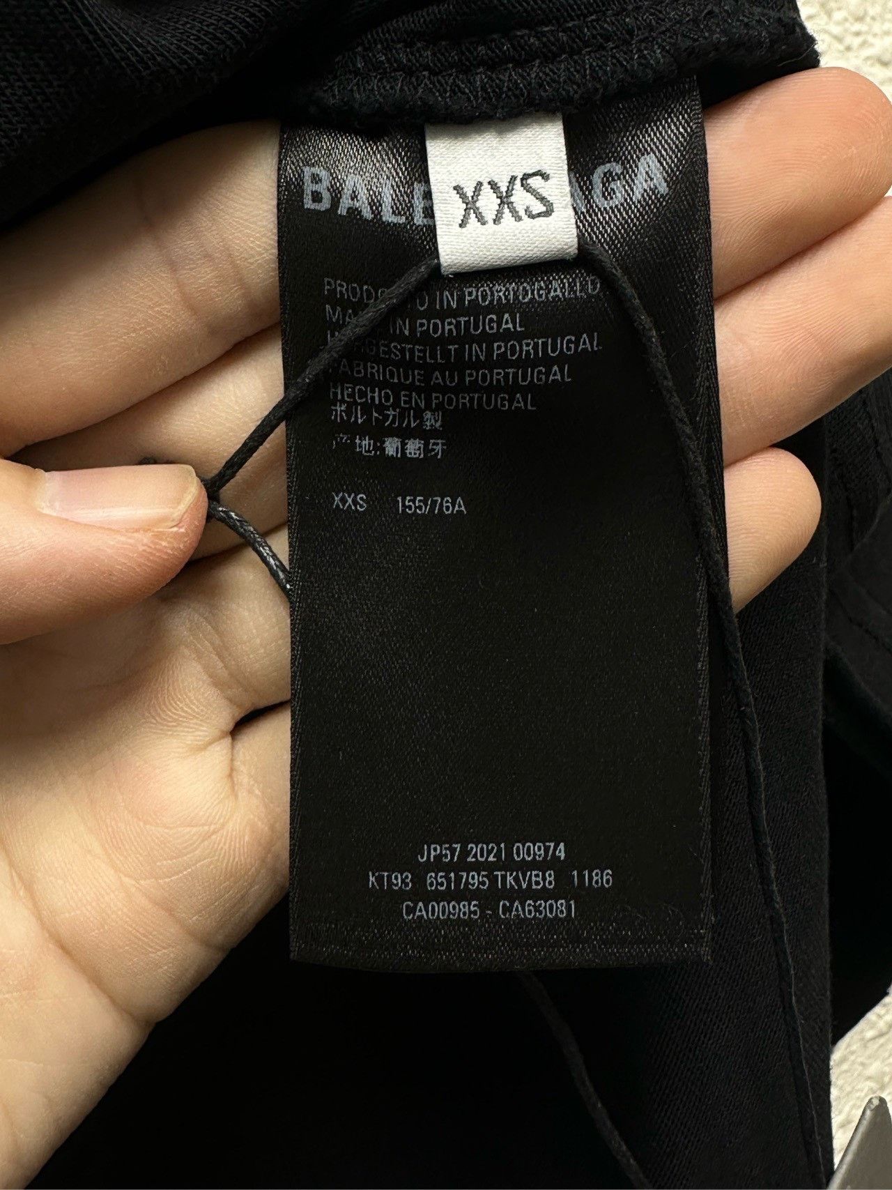 Balenciaga Balenciaga Old Big Hole Ice Crack Logo Short Sleeve 2501-Ne Size US XXS / EU 40 - 5 Thumbnail