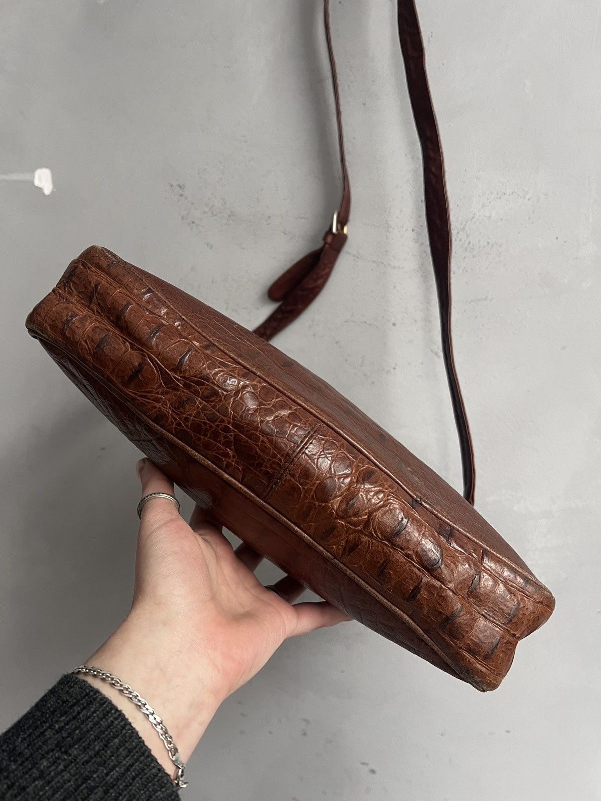 KMRii Rare kmrii style crocodile leather messenger bag hype y2k Size ONE SIZE - 5 Thumbnail