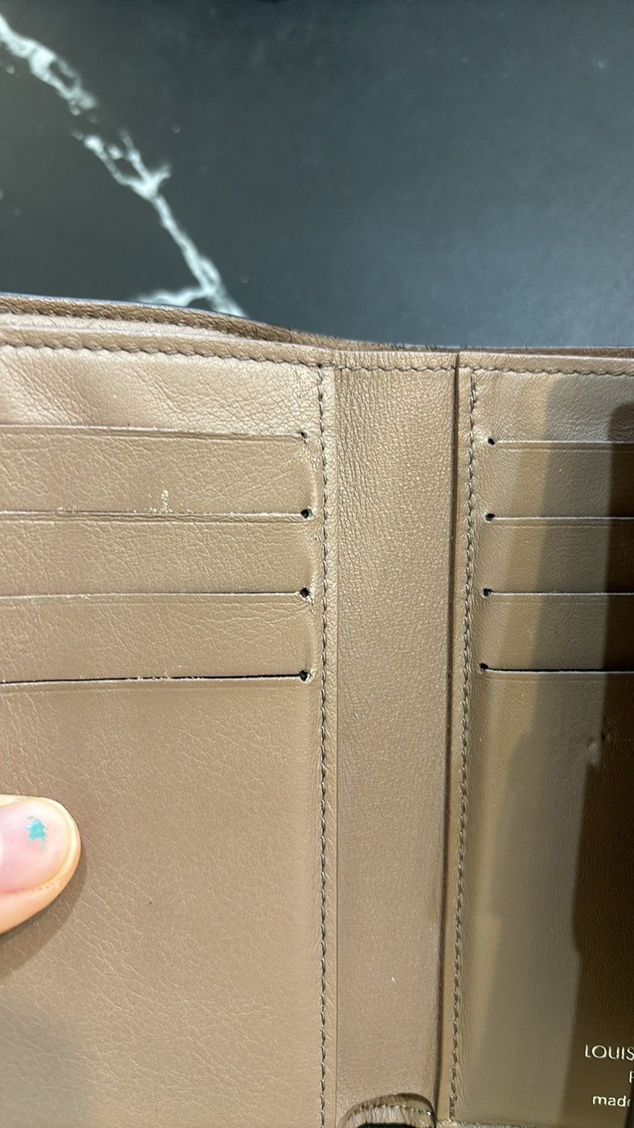 Louis Vuitton Louis Vuitton Capucines Compact XS Wallet Size ONE SIZE - 9 Thumbnail