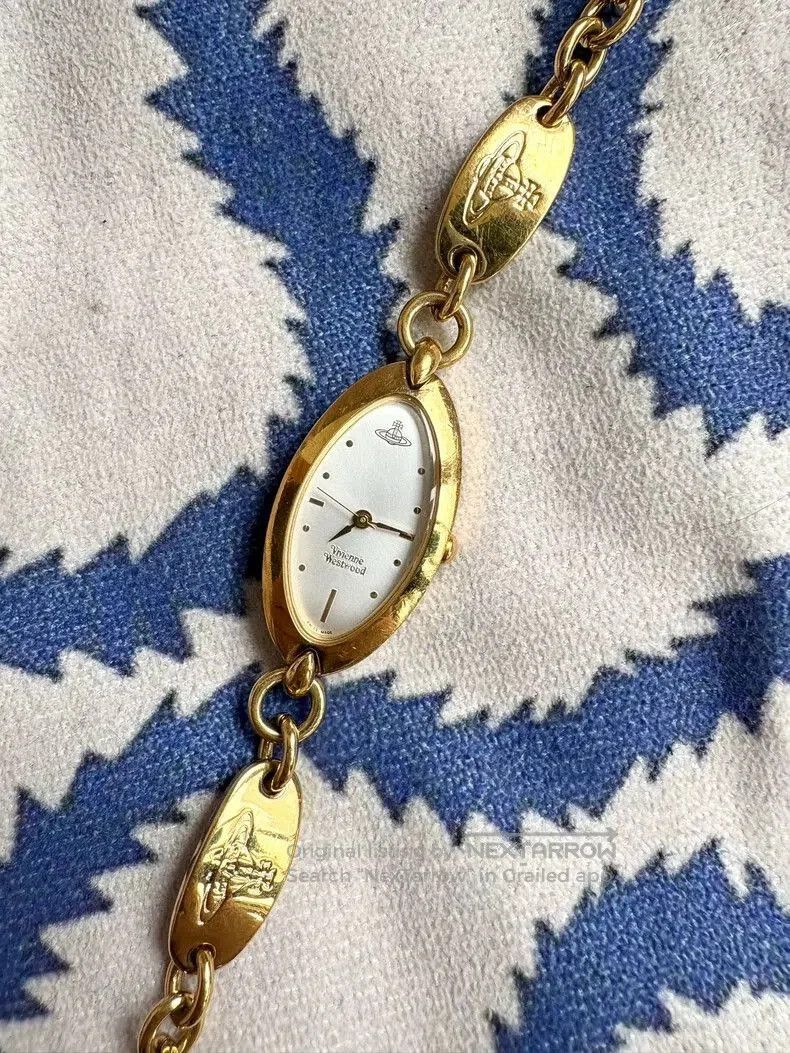 Vivienne Westwood Vivienne Westwood Vintage Gold Saturn Watch . Size ONE SIZE - 1 Thumbnail