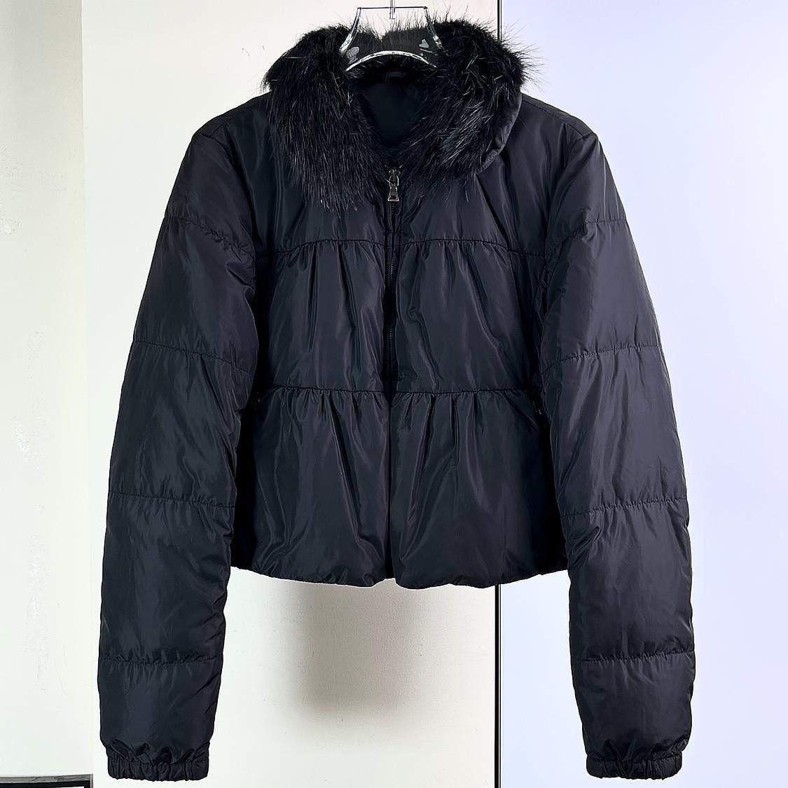 Prada Prada Fur Collar Down Puffer Jacket Size 40 Size S / US 4 / IT 40 - 1 Thumbnail