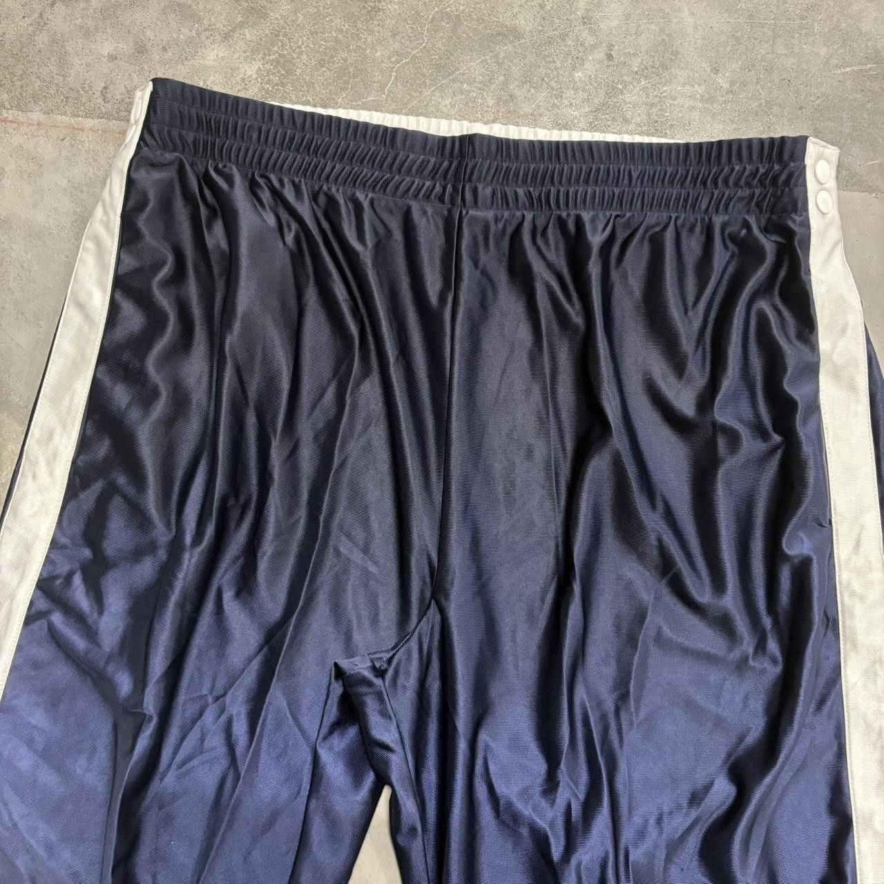 Vintage Vintage Y2K/2000s Super Baggy Navy Blue Striped Side Buttoned Finish Line Track Pants! Size US 38 / EU 54 - 3 Thumbnail