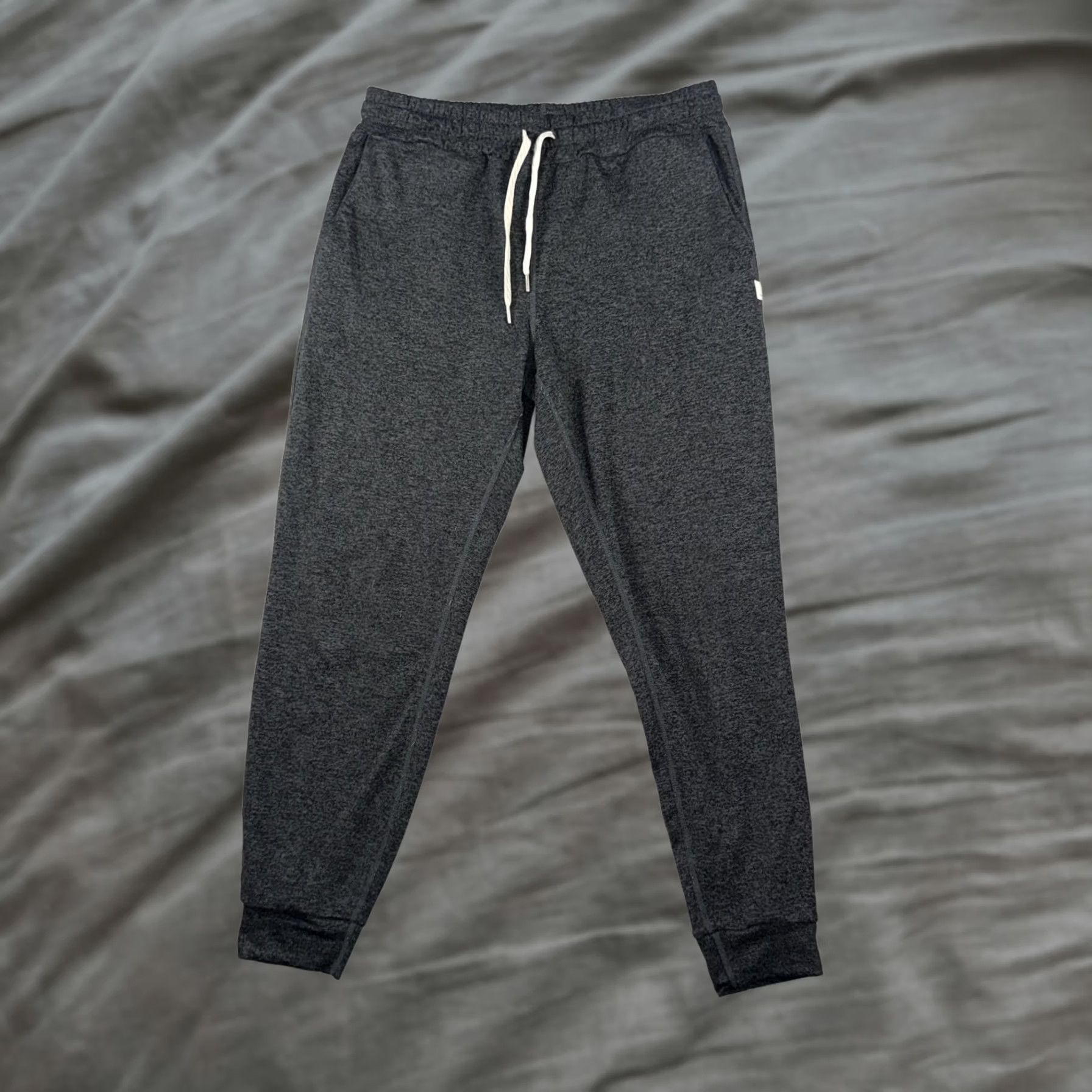 Vuori Vuori Jogger Pants Mens XS Gray Knit Drawstring Lounge Athletic Size US 27 - 1 Thumbnail