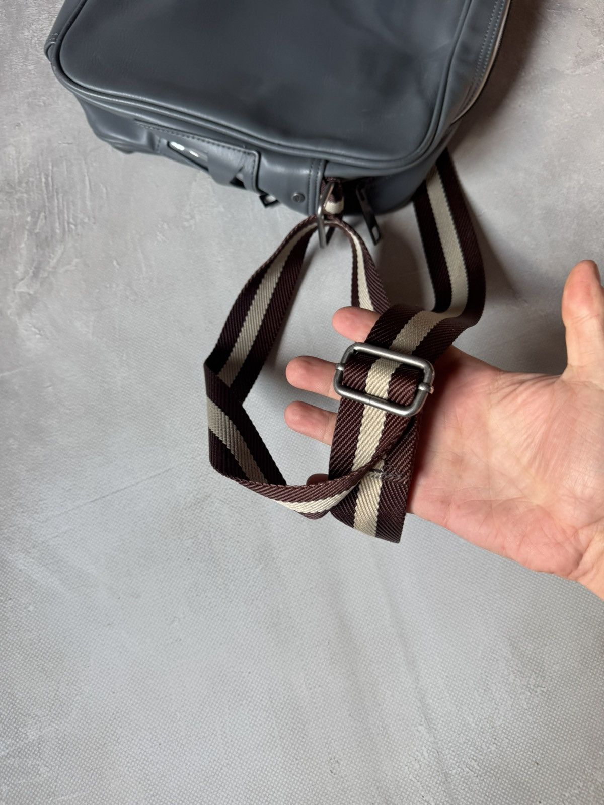 Diesel Vintage Diesel Crossbody Big Logo Y2k Bag Size ONE SIZE - 11 Thumbnail