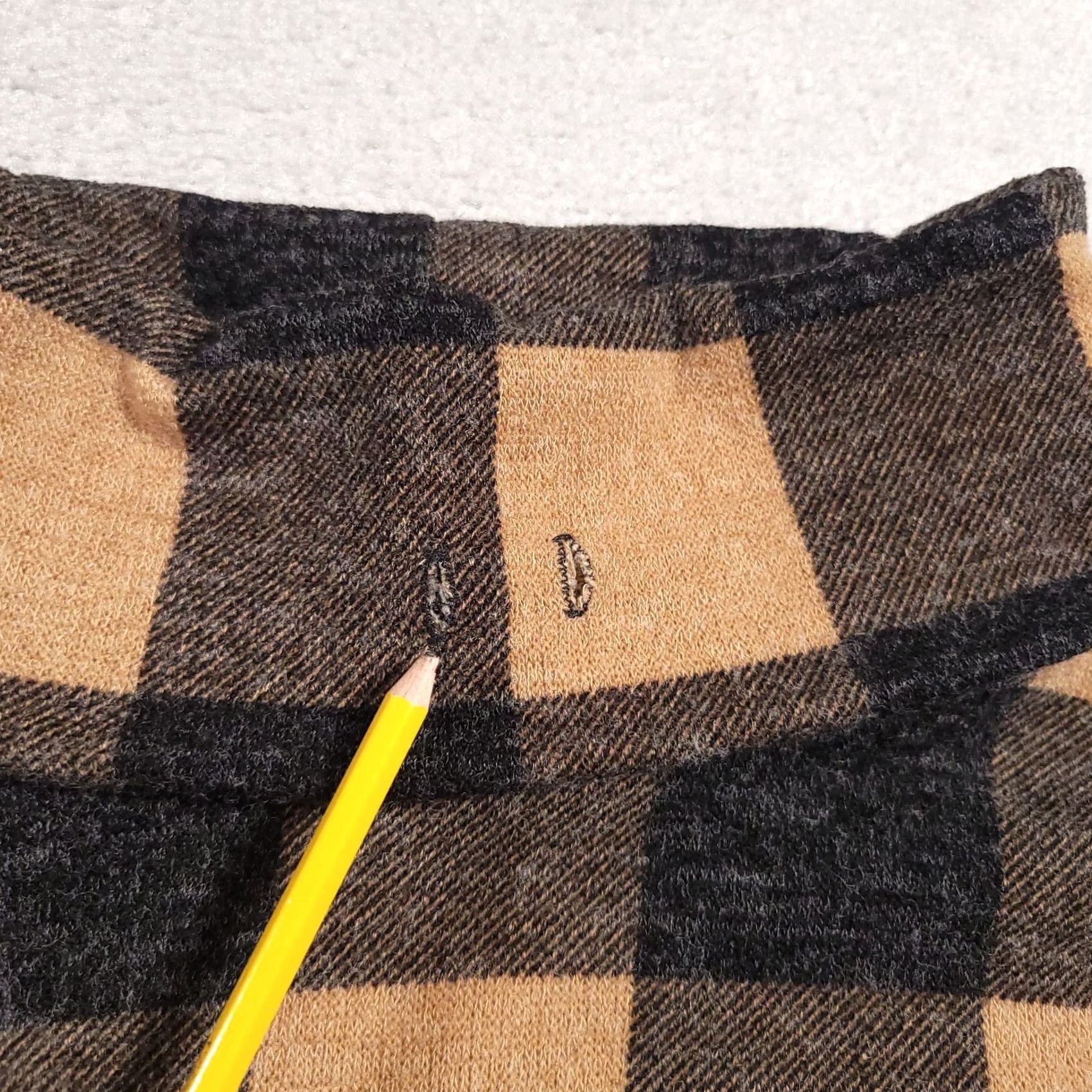 Vintage VINTAGE Haptics By Holly Harper Turtleneck Sweater Women's Small Brown Plaid Size S / US 4 / IT 40 - 5 Thumbnail