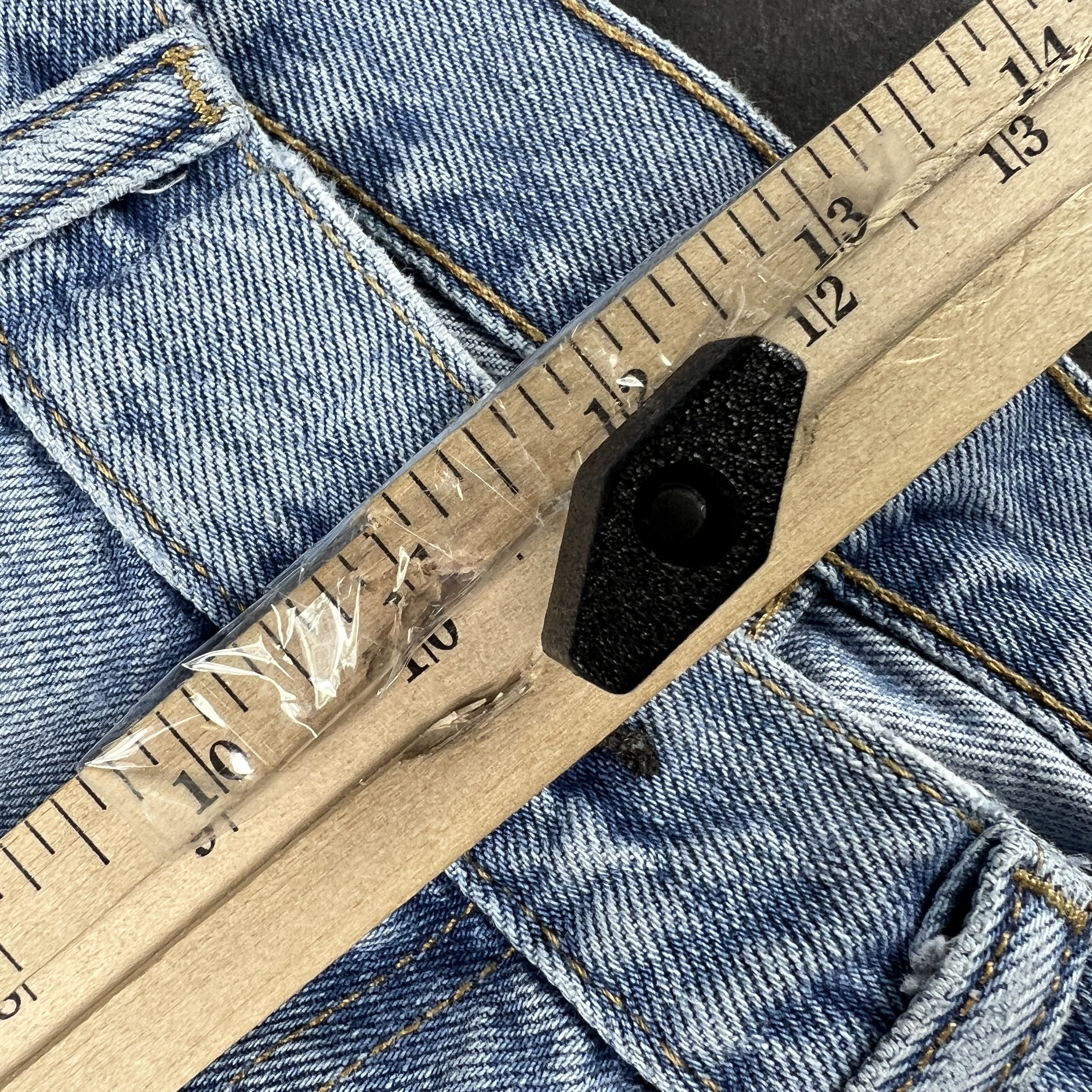 Levi's Levi's Jeans 505 Straight Light Blue Thrashed Cotton Denim Size US 37 - 22 Thumbnail