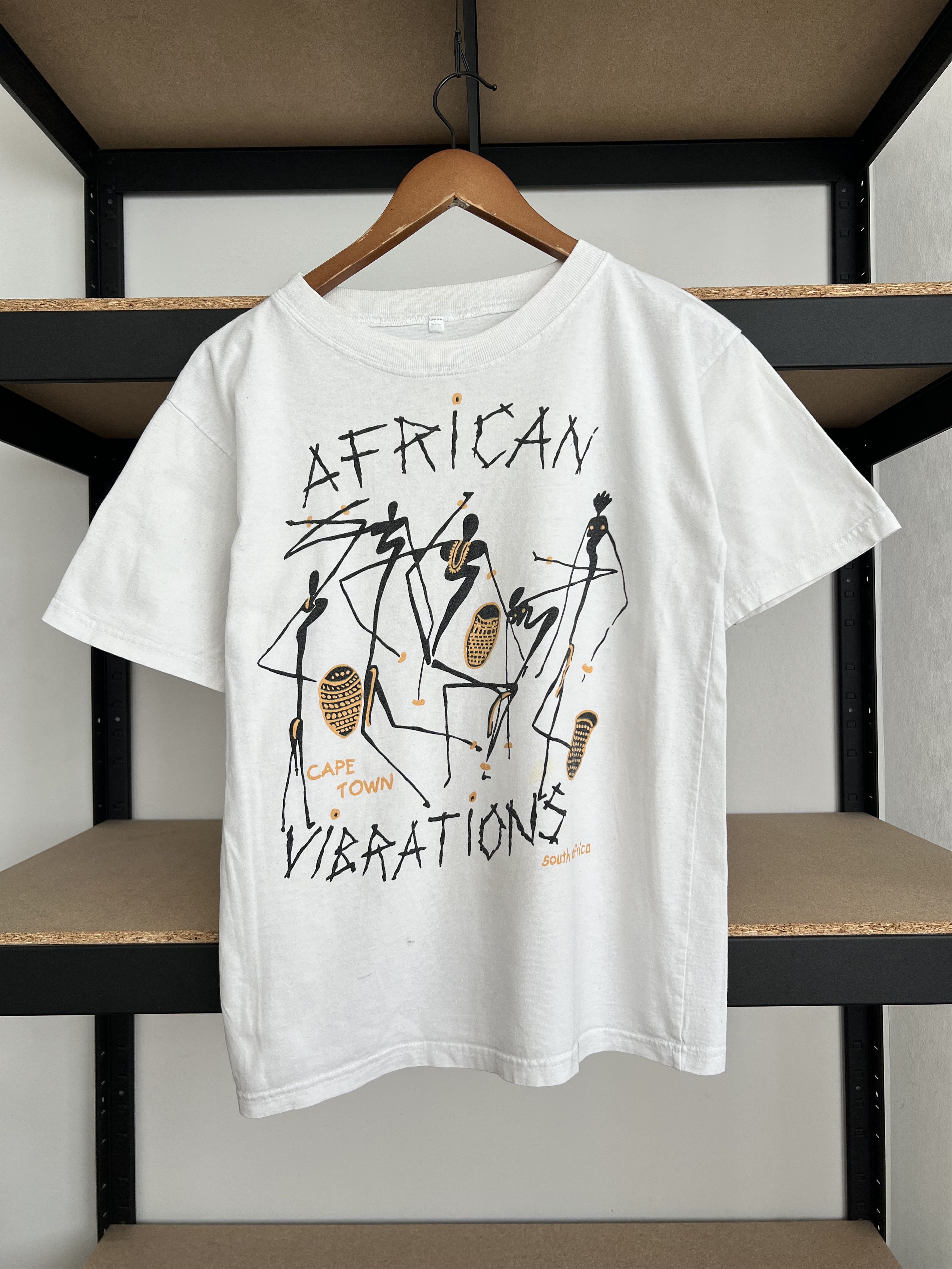 Arts & Science Vintage African Vibrations Cape Town South Africa Art Tshirt Size US S / EU 44-46 / 1 - 1 Thumbnail