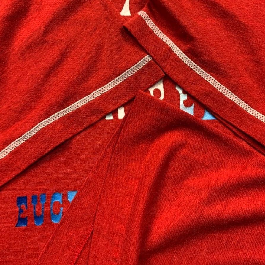 Nike VINTAGE Nike T-Shirt USA 70s 80s 90s Bar XL Red Crew Neck Short Sleeve Graphic Tee Men Size US XL / EU 56 / 4 - 7 Thumbnail