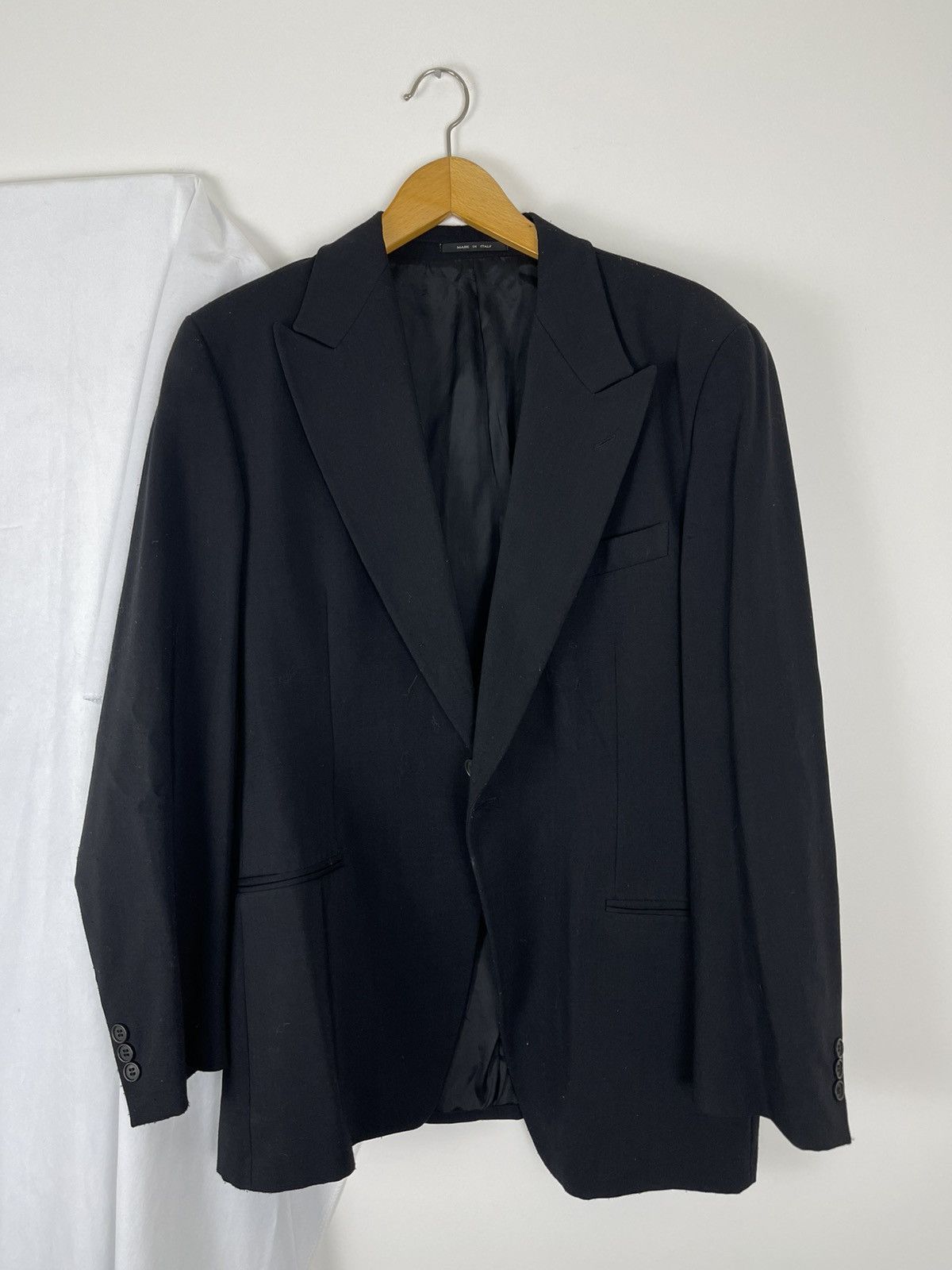 Giorgio Armani Incredible Ss98 Armani exchange peak lapel wool blazer Steal Size 54R - 1 Thumbnail