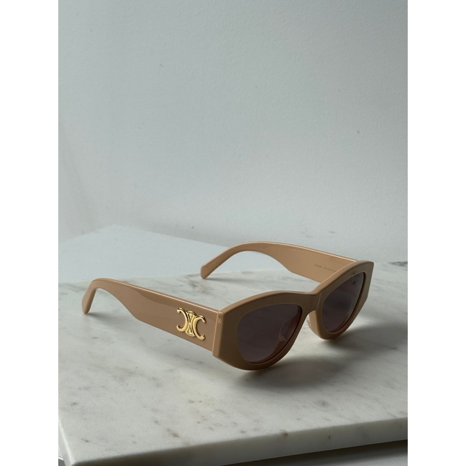 Celine NEW Celine CL40308U Triomphe Cat Eye Nude Sunglasses Size ONE SIZE - 6 Thumbnail