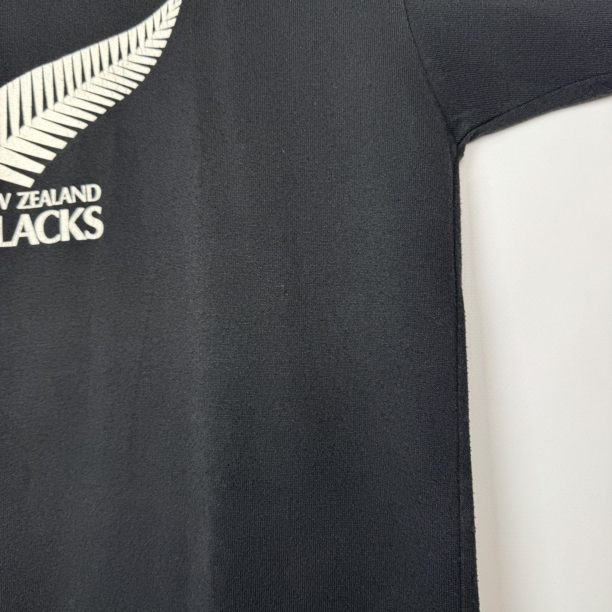 Vintage NEW ZEALAND 1992 1994 RUGBY T-SHIRT SINGLE STITCH CANTERBURY Size US L / EU 52-54 / 3 - 16 Thumbnail