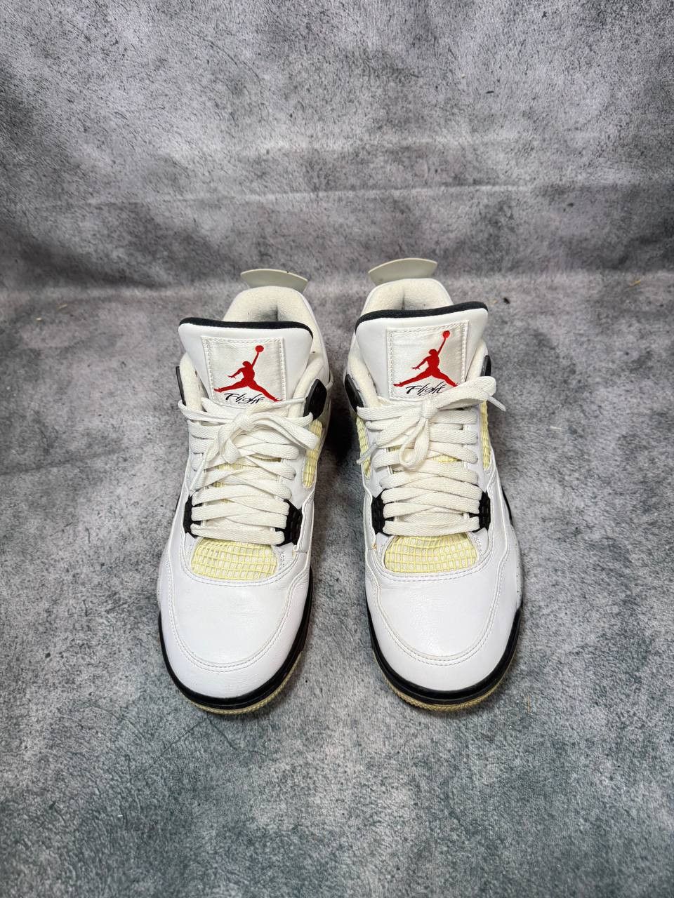 Jordan Brand Size 8.5 | Jordan 4 White Cement No Box | Pre-Owned Size US 8.5 / EU 41-42 - 2 Thumbnail