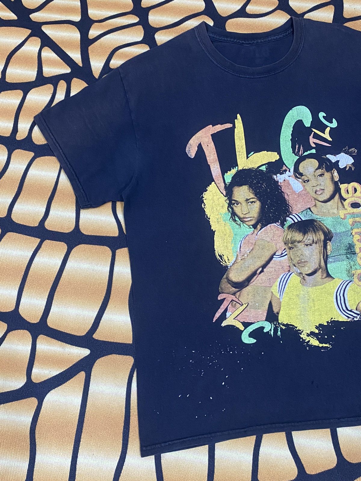 Band Tees × Rap Tees × Vintage RARE Y2K TLC RAP TEE FADED BLACK TSHIRT Size US M / EU 48-50 / 2 - 3 Thumbnail