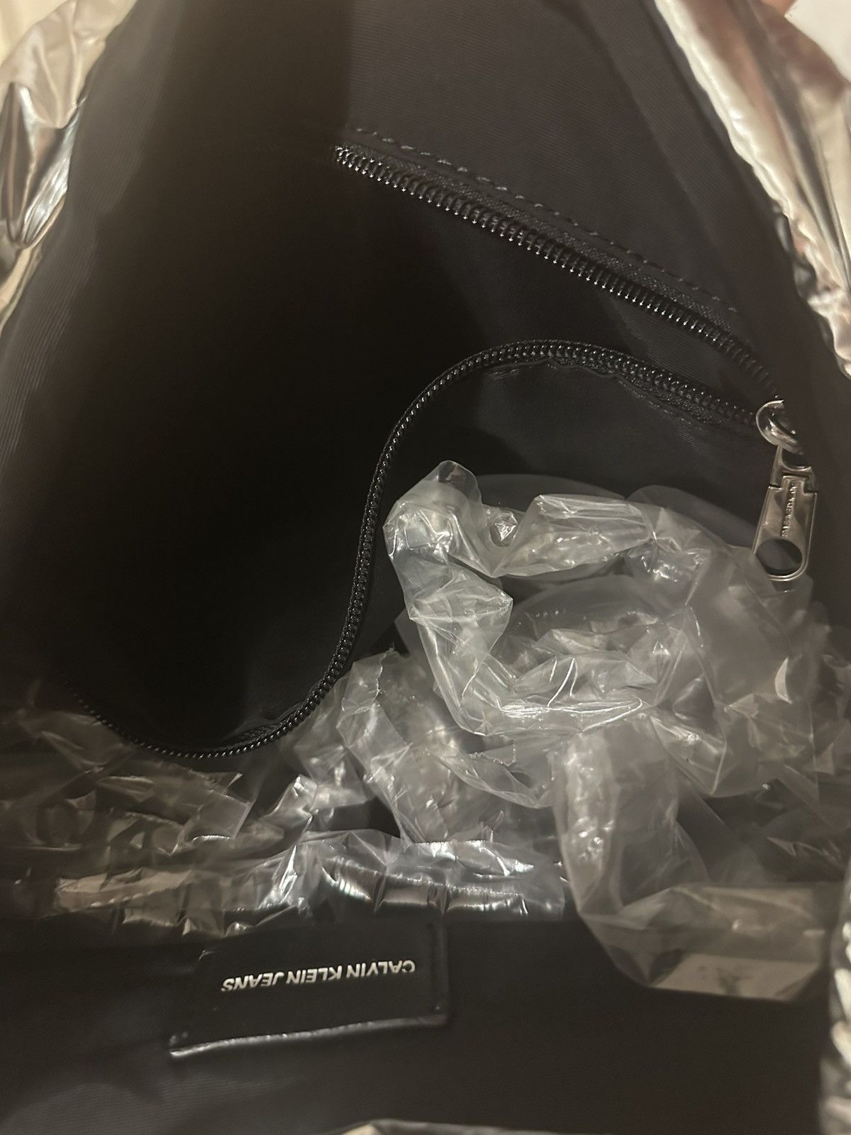 Calvin Klein Silver metallic backpack with detachable fannypack Size ONE SIZE - 14 Thumbnail