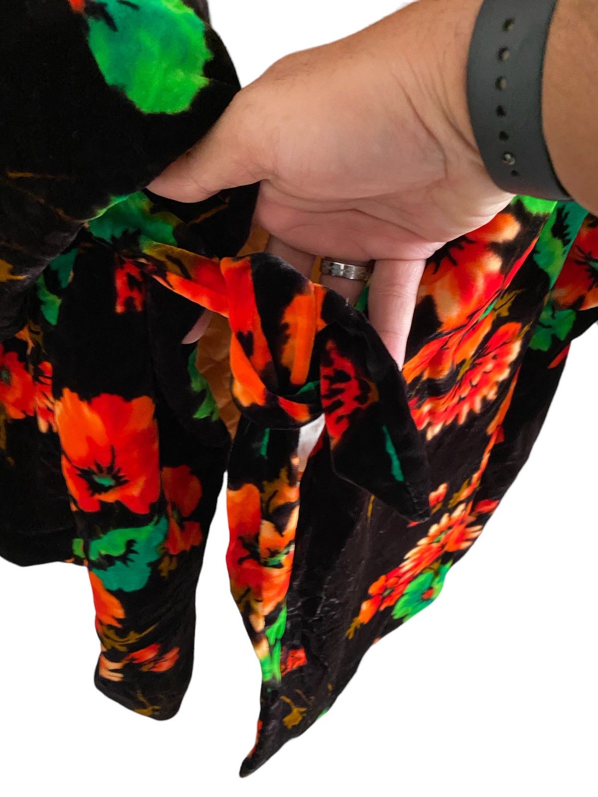 Japanese Brand Vintage kimono velvet Flower Motive Japan Oversized Jacket Size US XL / EU 56 / 4 - 11 Thumbnail